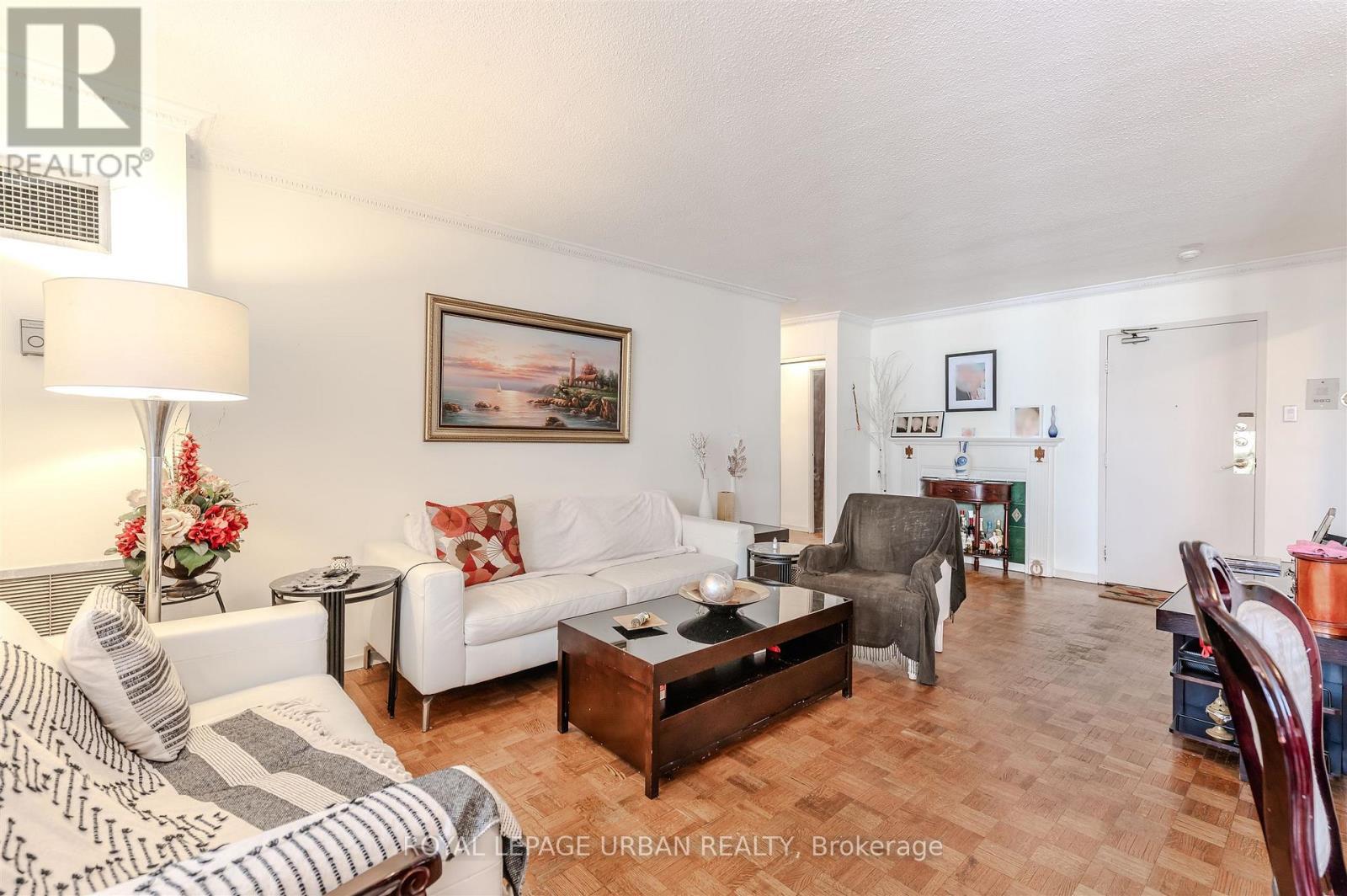 












806 - 1135 LOGAN AVENUE

,
Toronto,




Ontario
M4K3Y2

