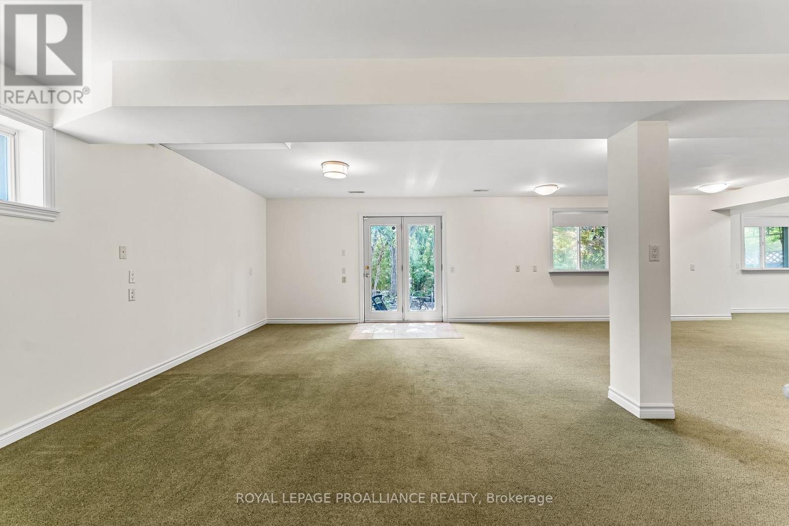












273 PARKVIEW HILLS DRIVE

,
Cobourg,




Ontario
K9A5S3

