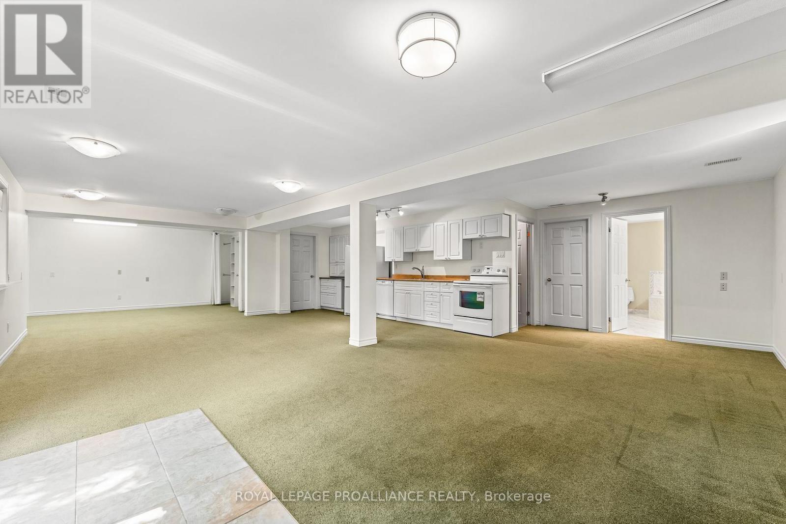 












273 PARKVIEW HILLS DRIVE

,
Cobourg,




Ontario
K9A5S3

