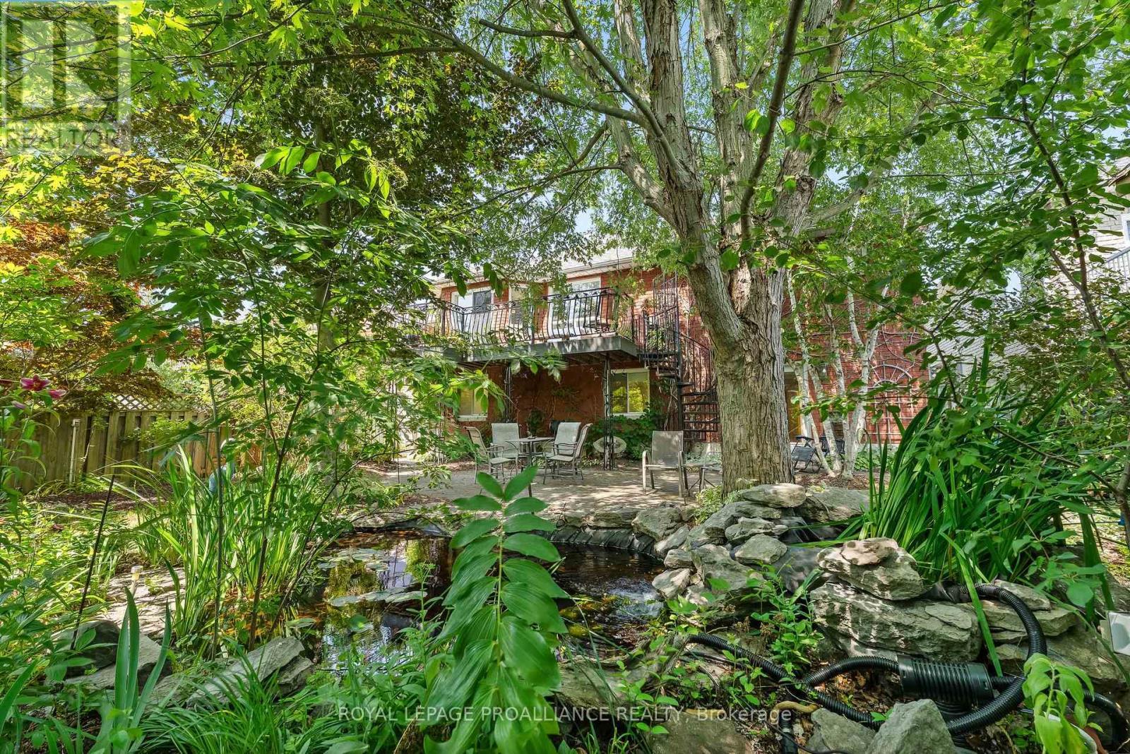 












273 PARKVIEW HILLS DRIVE

,
Cobourg,




Ontario
K9A5S3

