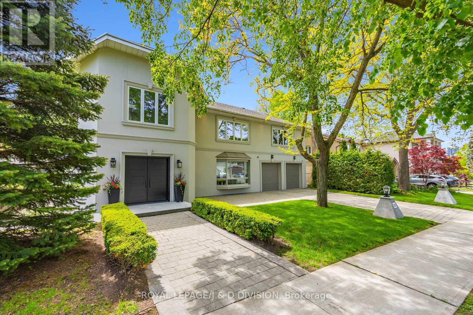 












31 GEORGE HENRY BOULEVARD

,
Toronto,




Ontario
M2J1E3

