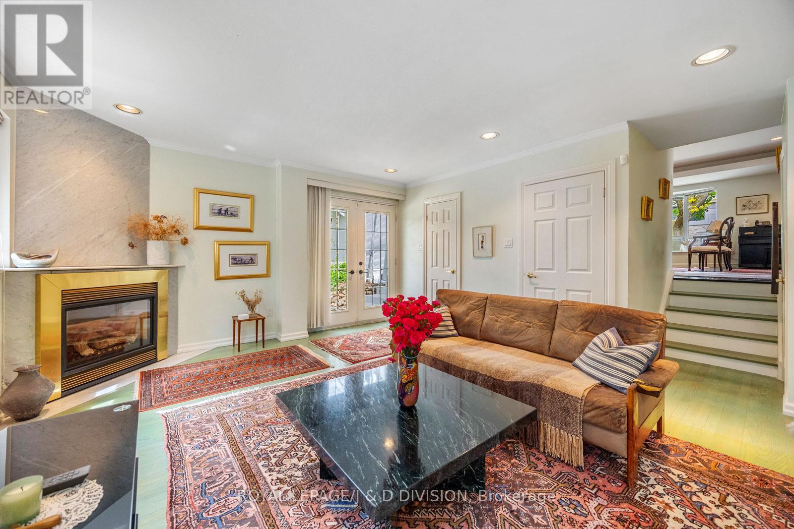 












31 GEORGE HENRY BOULEVARD

,
Toronto,




Ontario
M2J1E3

