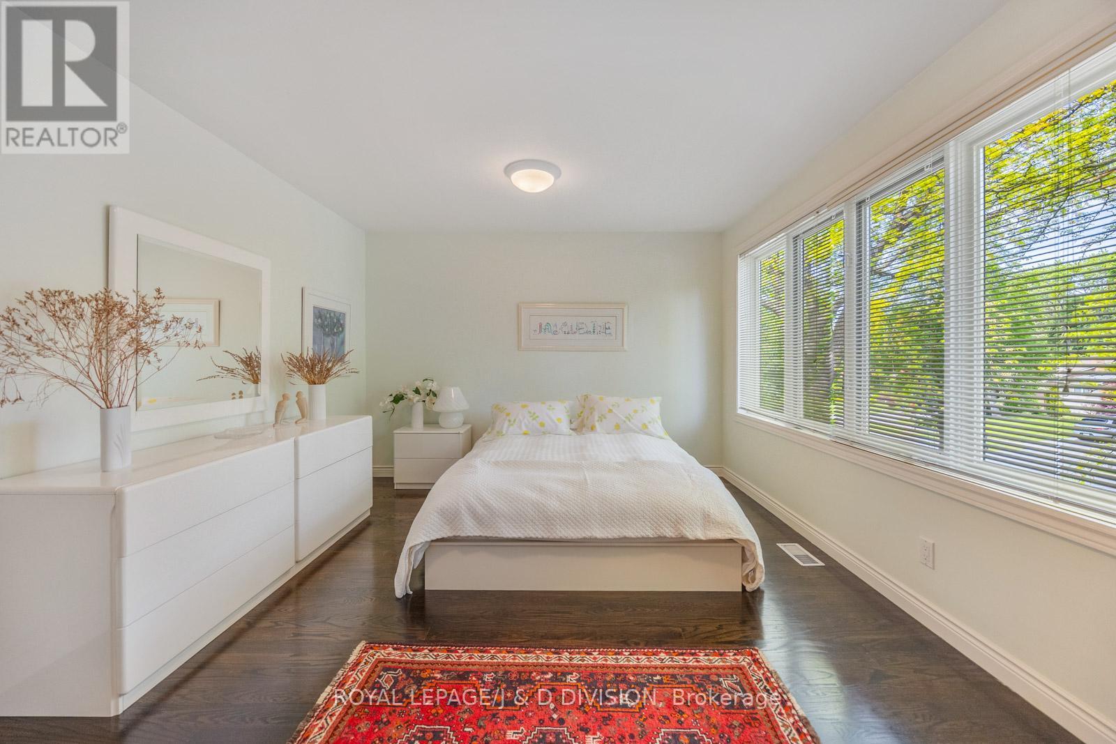 












31 GEORGE HENRY BOULEVARD

,
Toronto,




Ontario
M2J1E3

