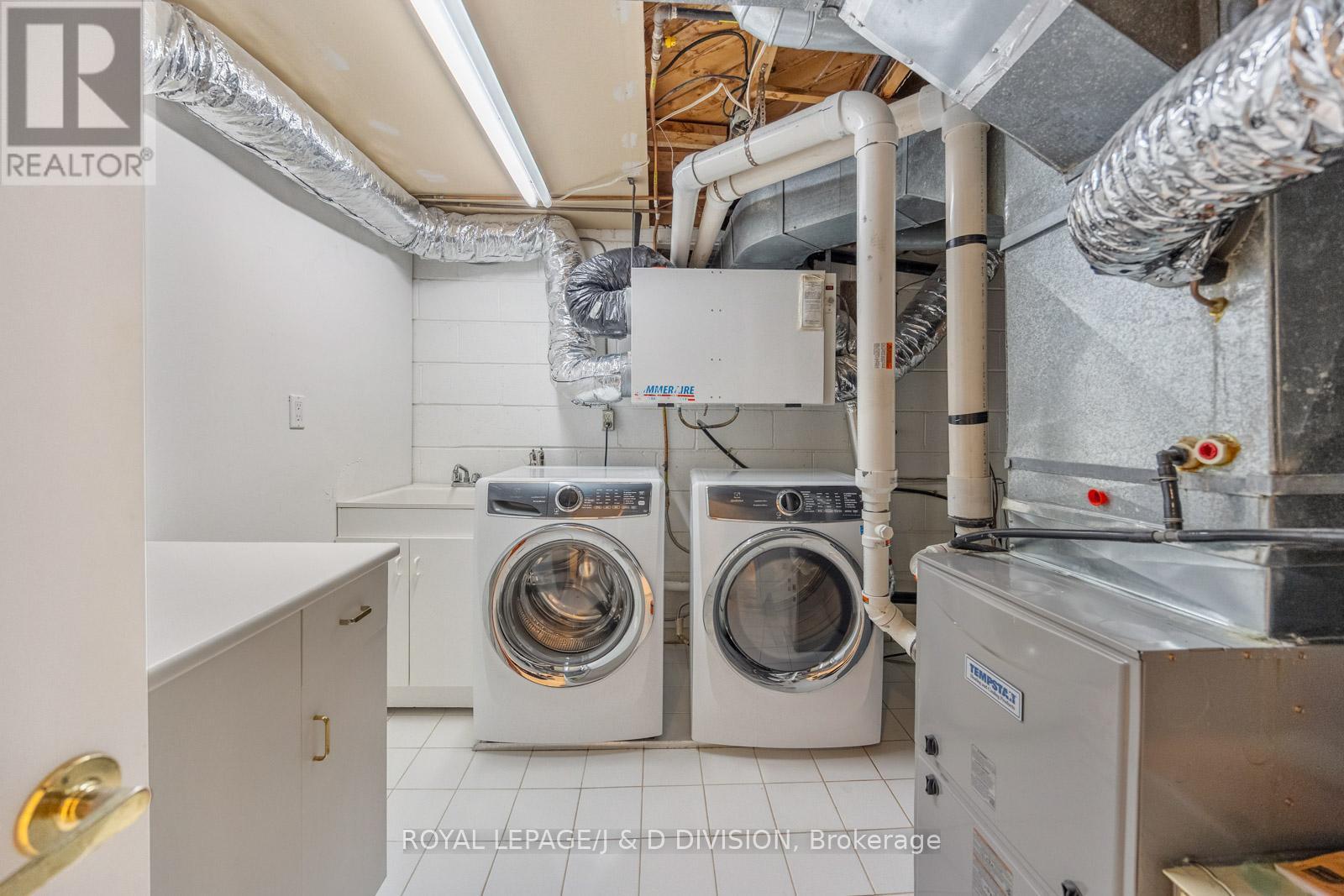 












31 GEORGE HENRY BOULEVARD

,
Toronto,




Ontario
M2J1E3

