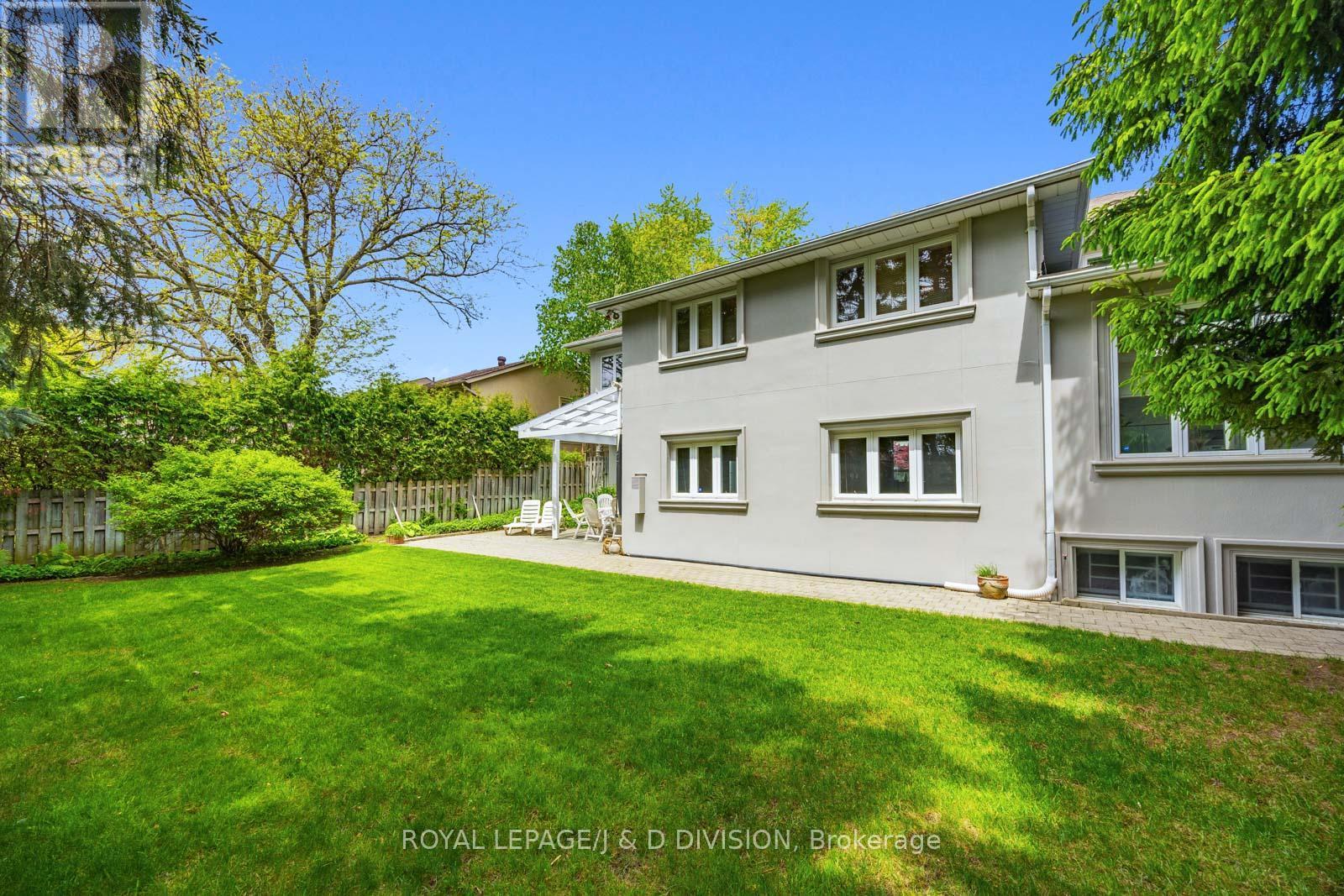 












31 GEORGE HENRY BOULEVARD

,
Toronto,




Ontario
M2J1E3

