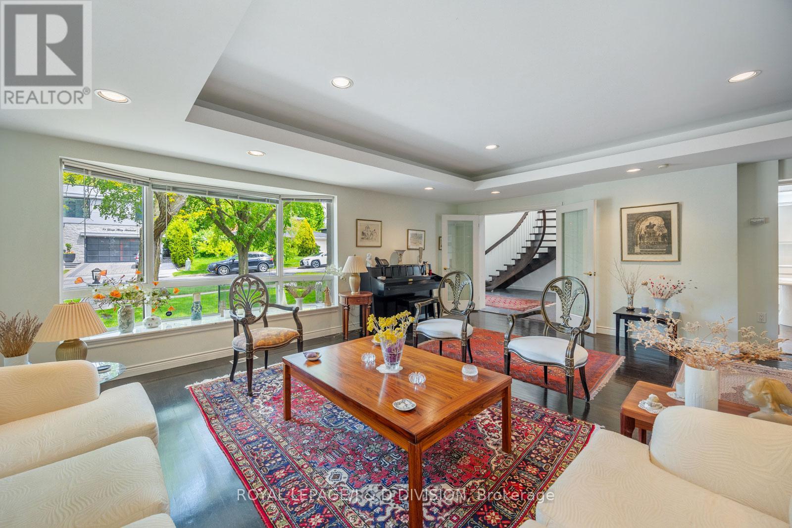 












31 GEORGE HENRY BOULEVARD

,
Toronto,




Ontario
M2J1E3

