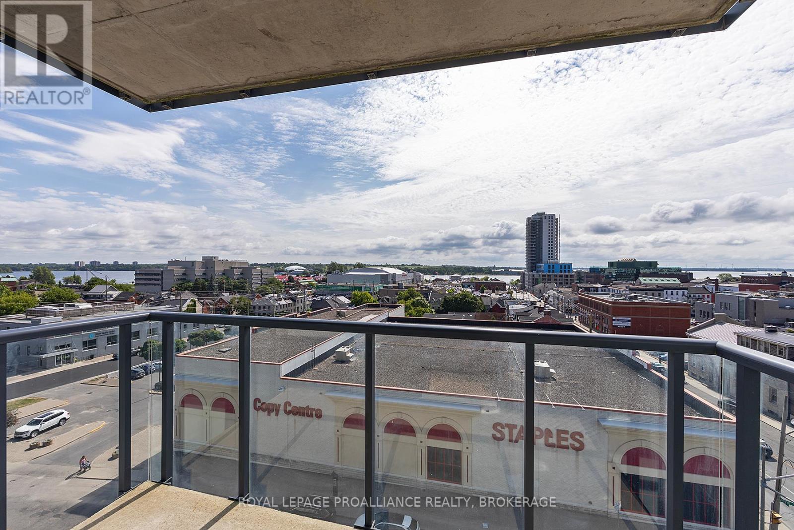 












709 - 121 QUEEN STREET

,
Kingston (East of Sir John A. Blvd),




Ontario
K7K0G6


