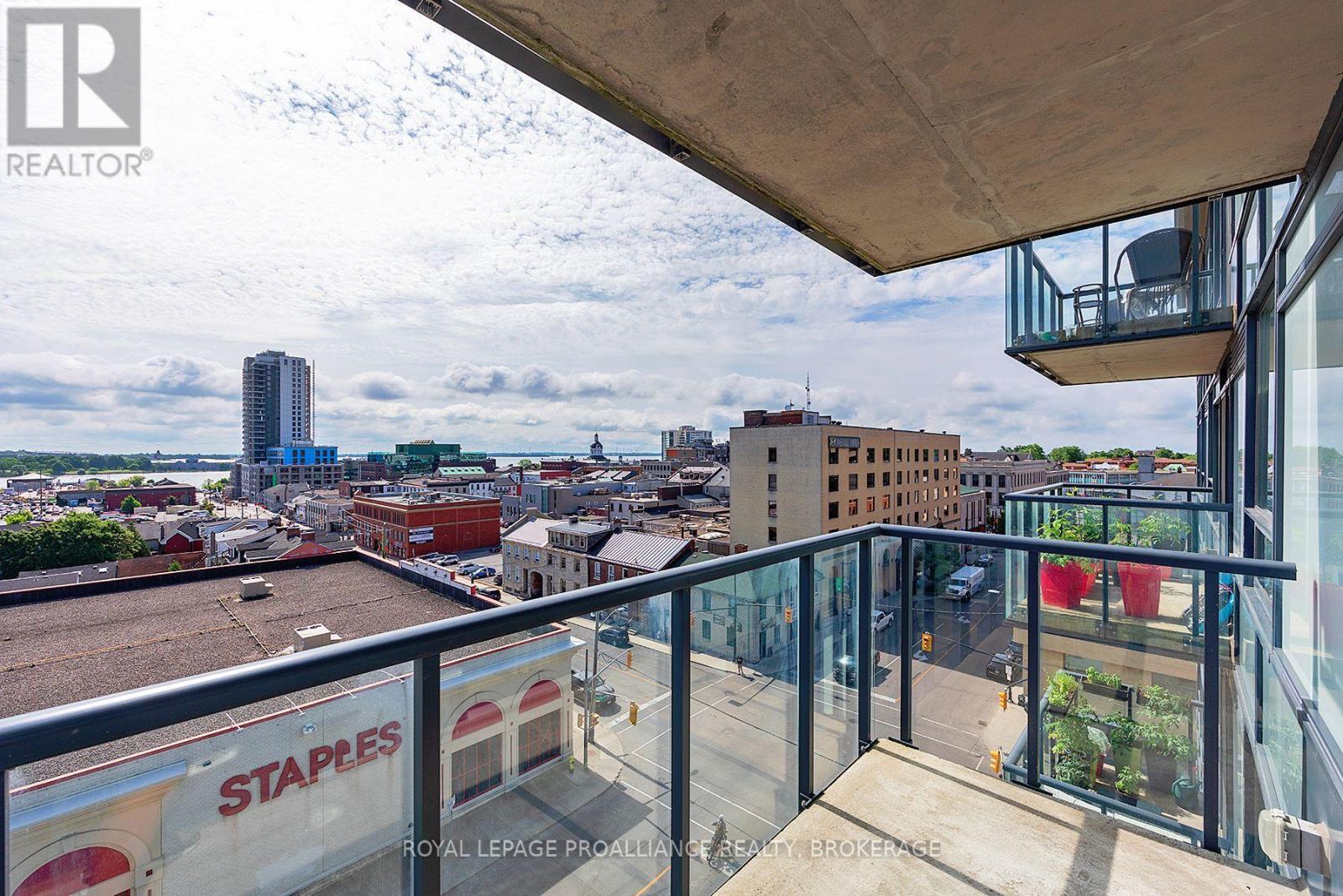 












709 - 121 QUEEN STREET

,
Kingston (East of Sir John A. Blvd),




Ontario
K7K0G6

