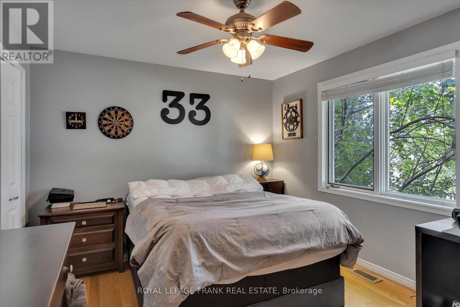 












1887 CAMPBELL AVENUE

,
Cavan Monaghan (Cavan-Monaghan),




Ontario
K9J0E5

