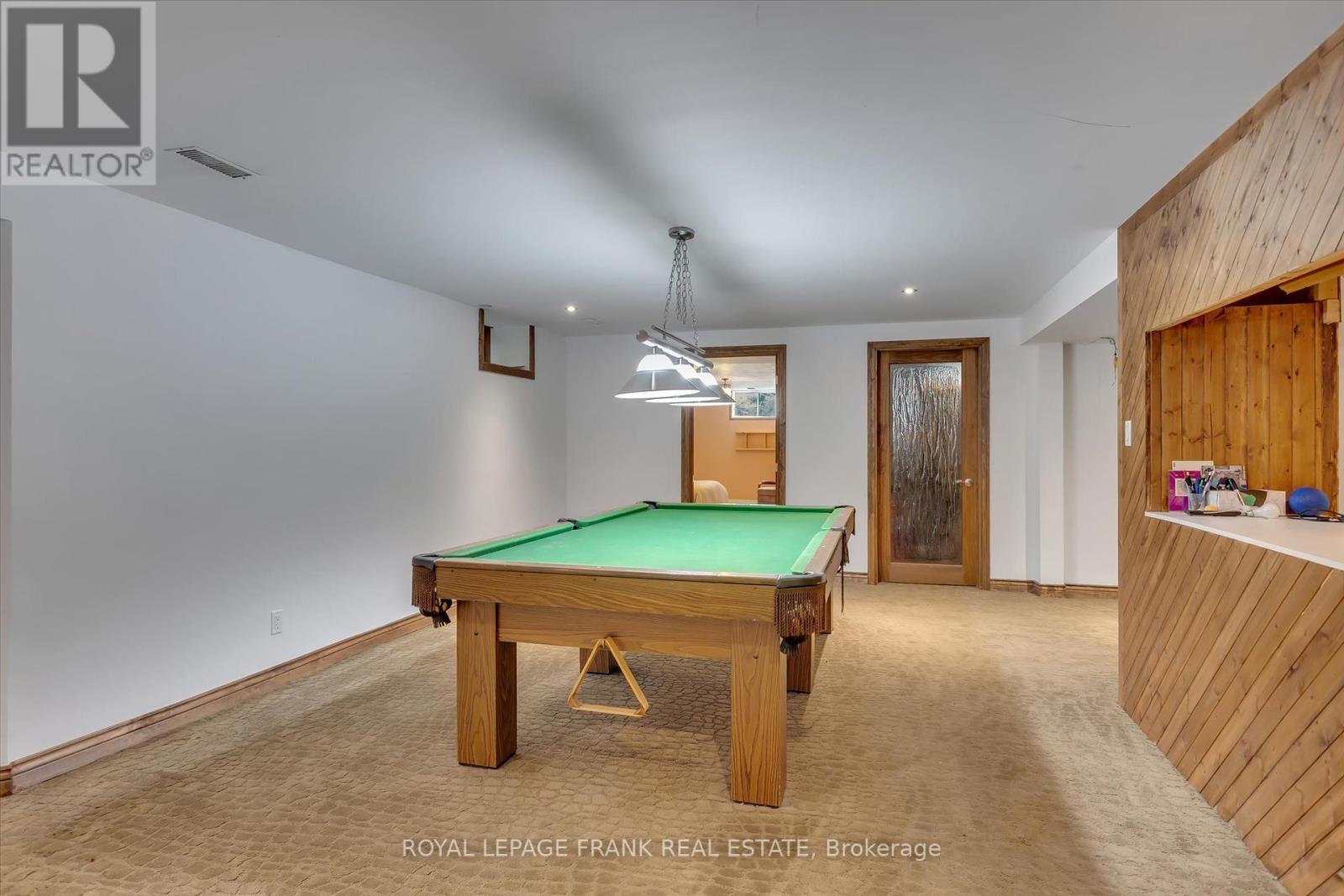 












1887 CAMPBELL AVENUE

,
Cavan Monaghan (Cavan-Monaghan),




Ontario
K9J0E5


