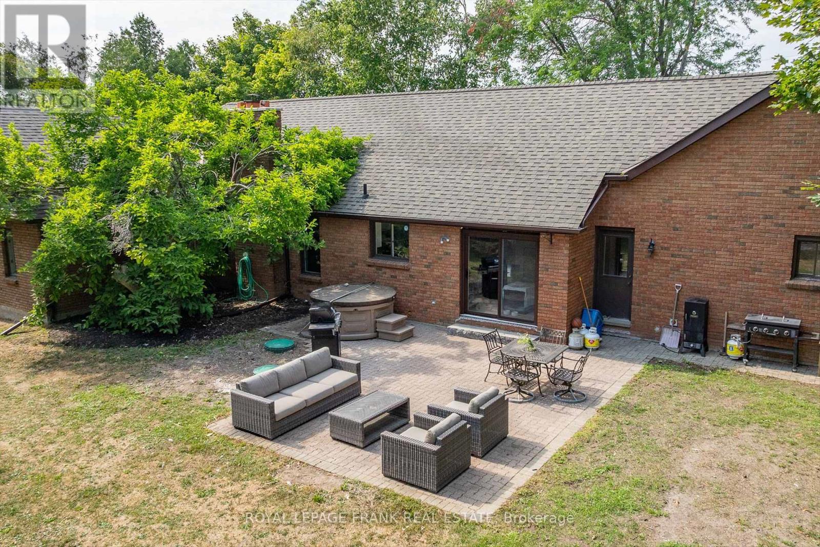 












1887 CAMPBELL AVENUE

,
Cavan Monaghan (Cavan-Monaghan),




Ontario
K9J0E5


