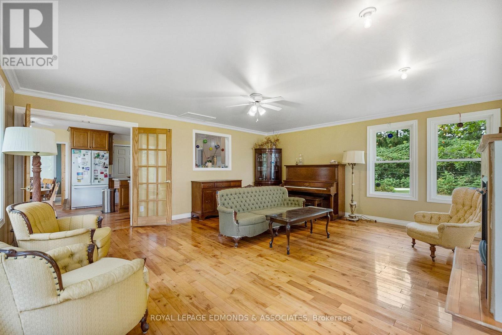 












1095 MOUNTAINVIEW DRIVE

,
Laurentian Valley,




Ontario
K8A8E3

