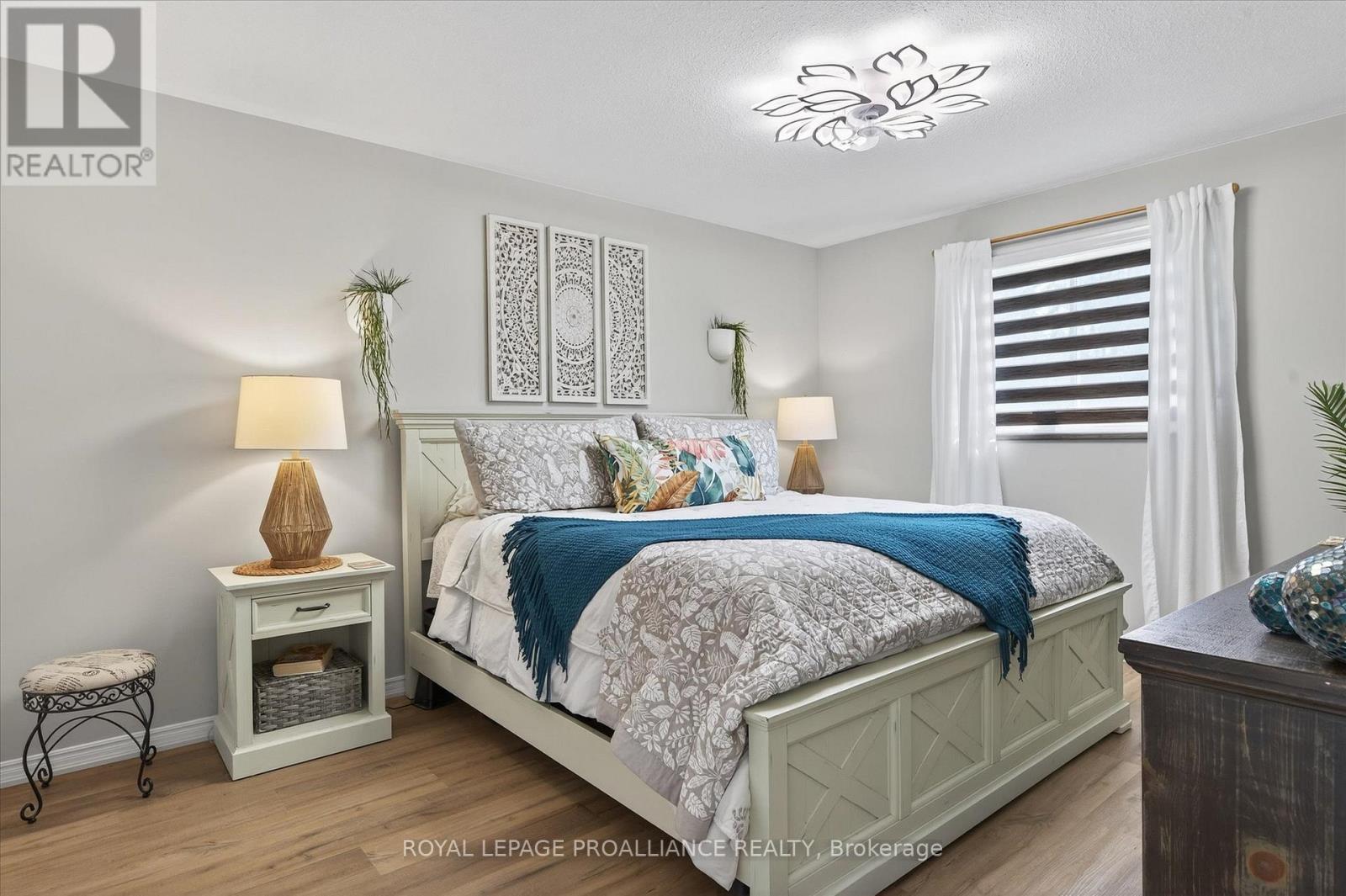 












845 STEWART DRIVE

,
Peterborough (Ashburnham Ward 4),




Ontario
K9J7R3

