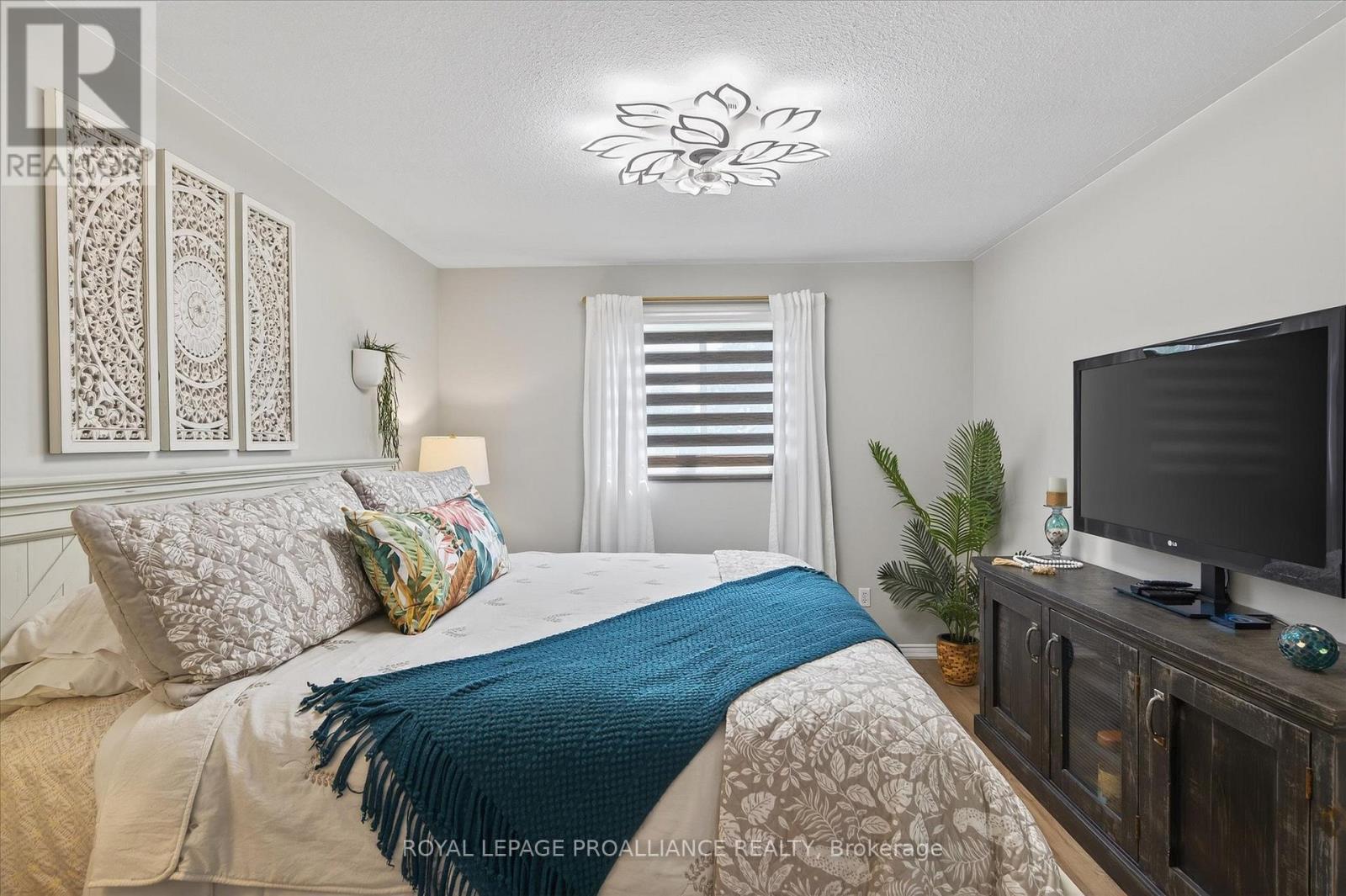 












845 STEWART DRIVE

,
Peterborough (Ashburnham Ward 4),




Ontario
K9J7R3

