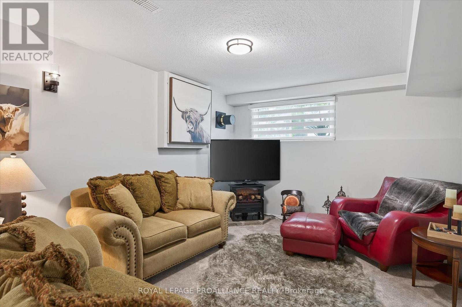 












845 STEWART DRIVE

,
Peterborough (Ashburnham Ward 4),




Ontario
K9J7R3

