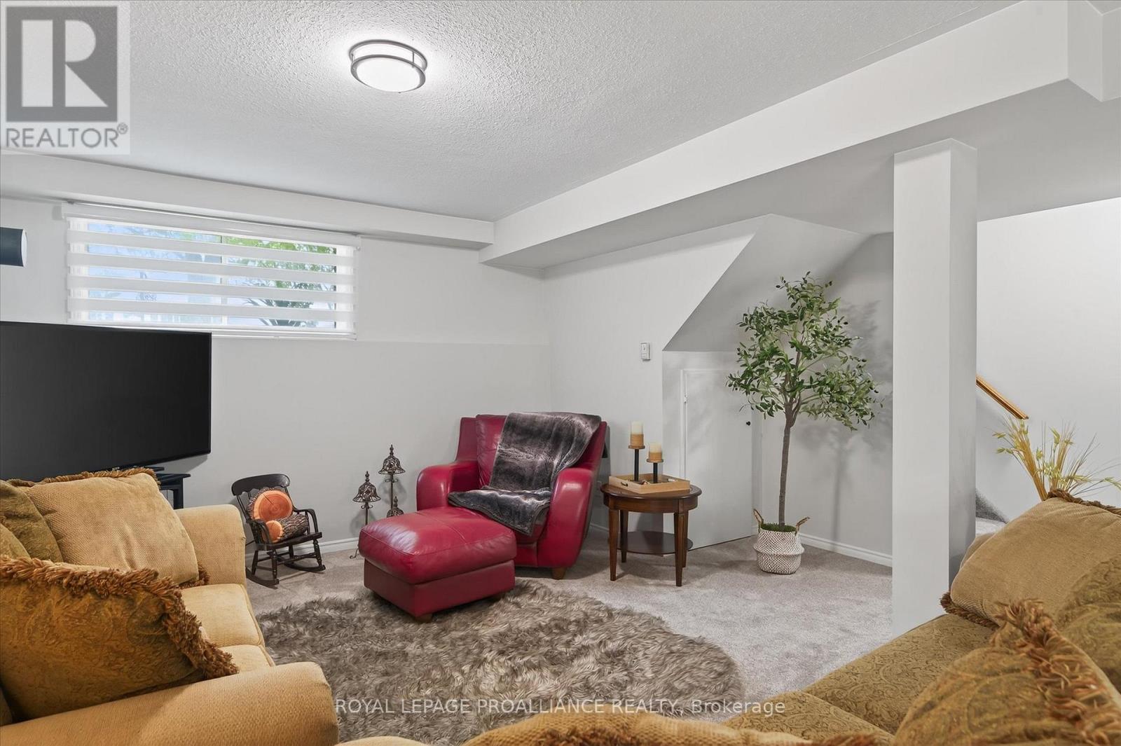 












845 STEWART DRIVE

,
Peterborough (Ashburnham Ward 4),




Ontario
K9J7R3

