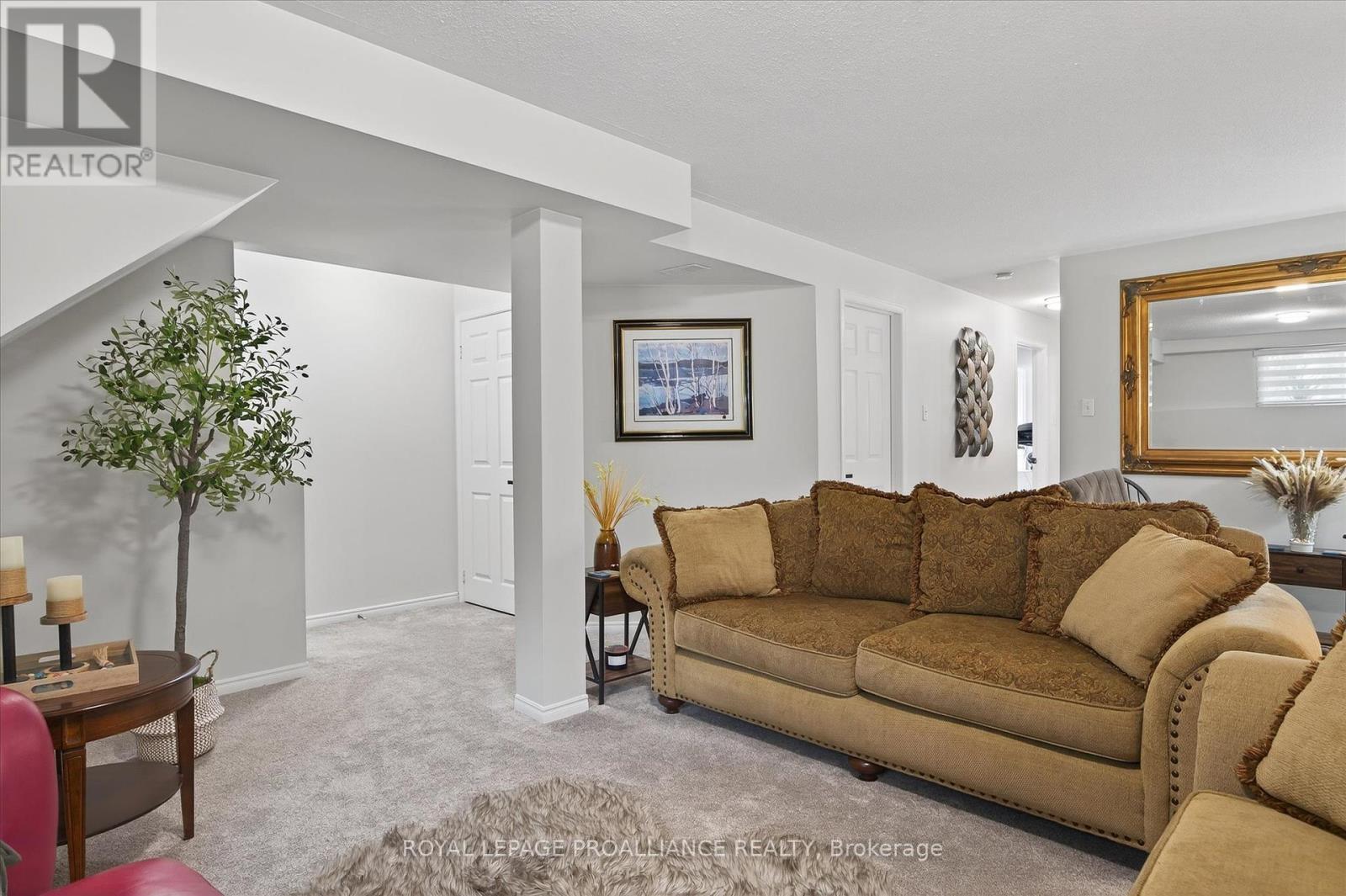












845 STEWART DRIVE

,
Peterborough (Ashburnham Ward 4),




Ontario
K9J7R3


