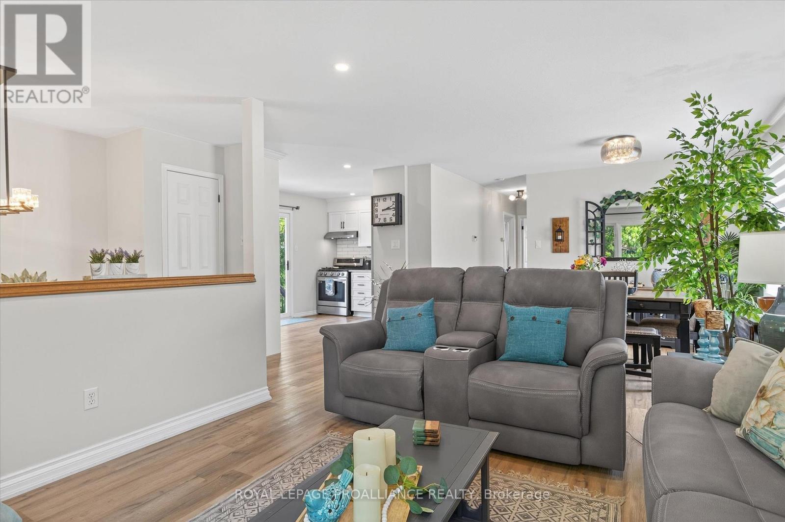 












845 STEWART DRIVE

,
Peterborough (Ashburnham Ward 4),




Ontario
K9J7R3

