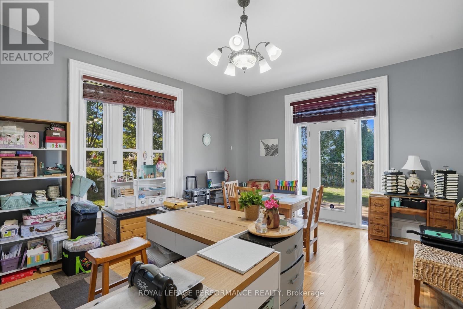 












8 JOHN STREET

,
Champlain,




Ontario
K0B1K0

