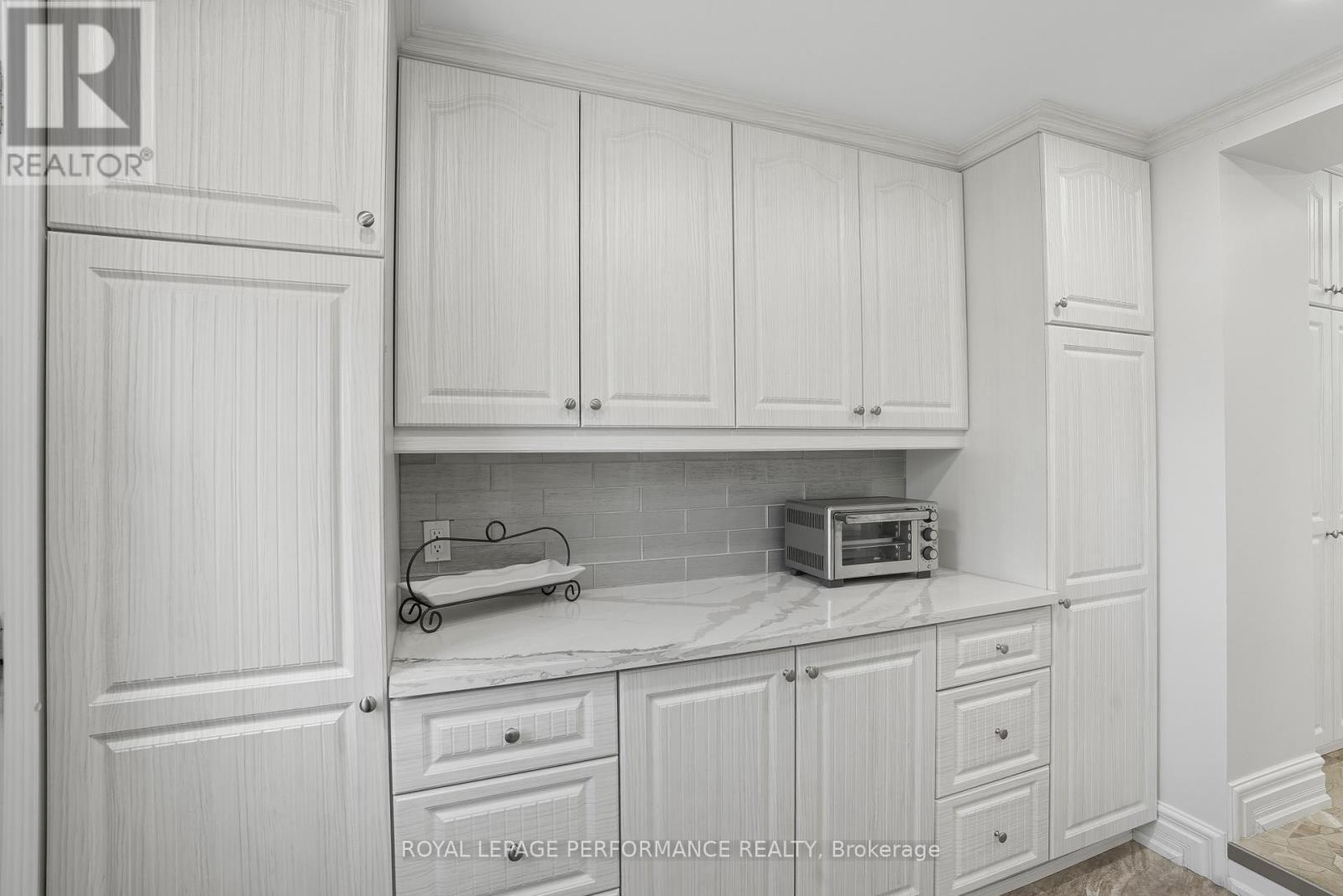 












8 JOHN STREET

,
Champlain,




Ontario
K0B1K0

