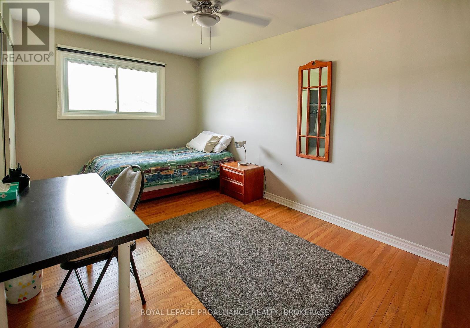 












296 OLYMPUS AVENUE

,
Kingston (City SouthWest),




Ontario
K7M4T9

