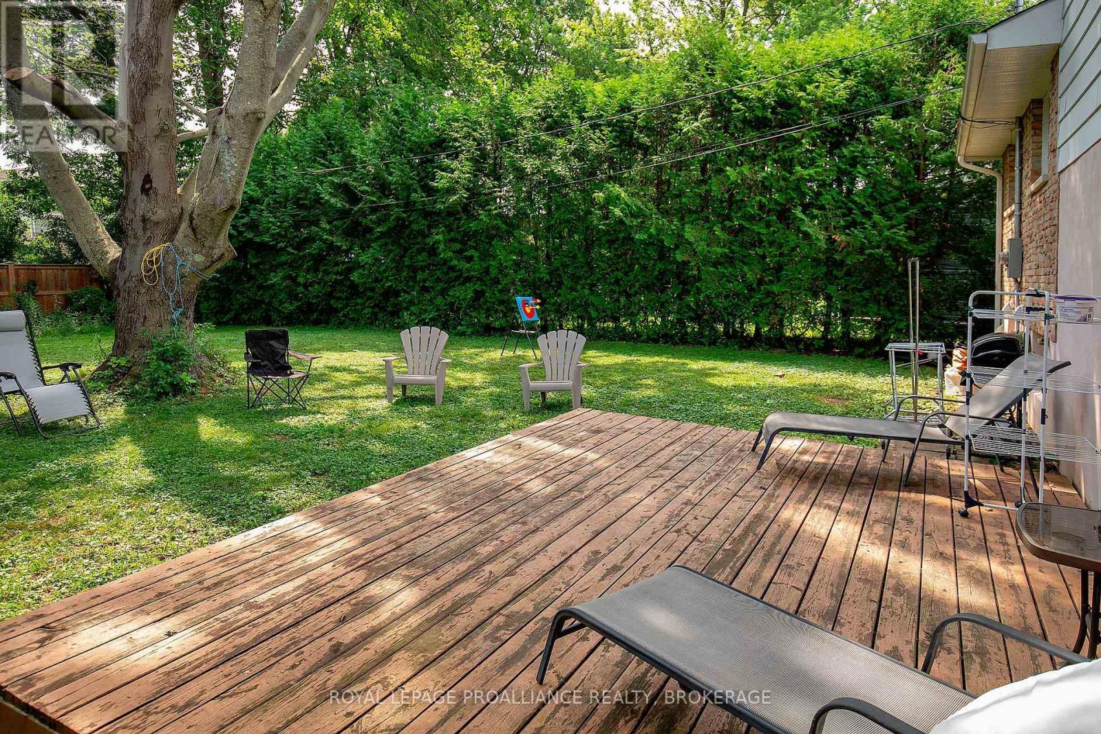 












296 OLYMPUS AVENUE

,
Kingston (City SouthWest),




Ontario
K7M4T9

