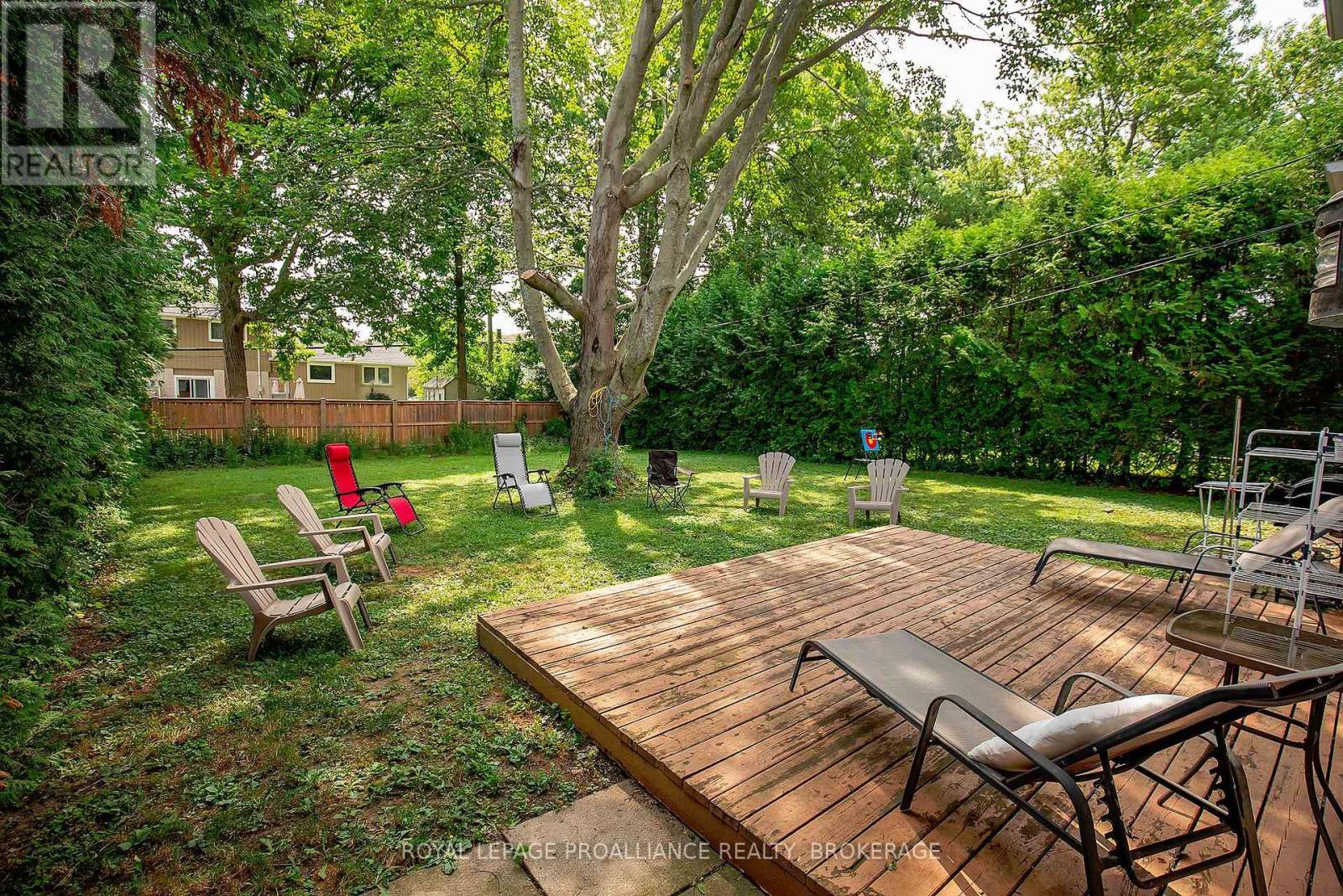 












296 OLYMPUS AVENUE

,
Kingston (City SouthWest),




Ontario
K7M4T9

