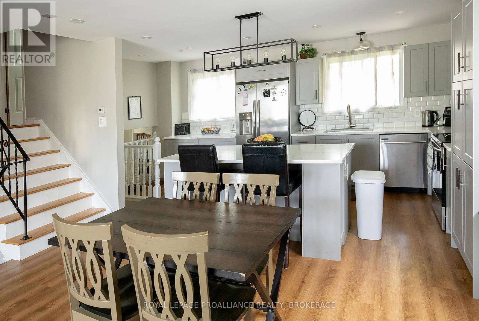 












296 OLYMPUS AVENUE

,
Kingston (City SouthWest),




Ontario
K7M4T9

