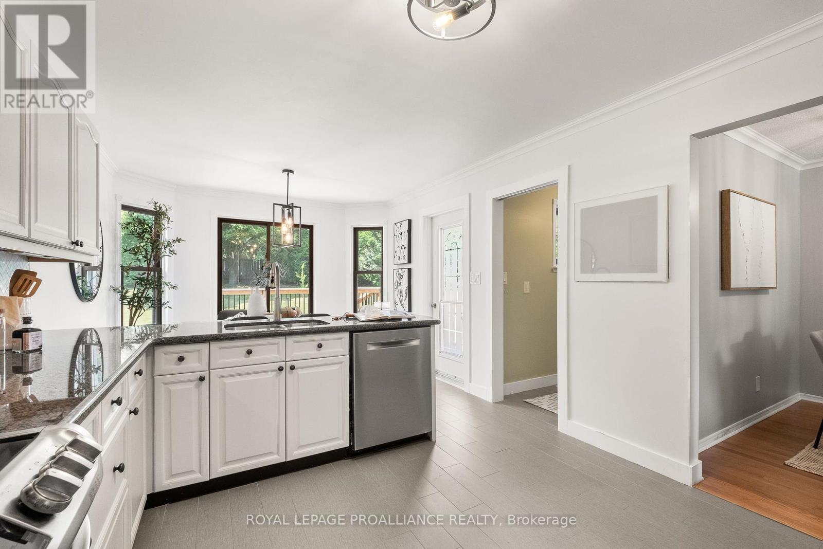 












10 LENORE AVENUE

,
Hamilton Township,




Ontario
K9A5M2

