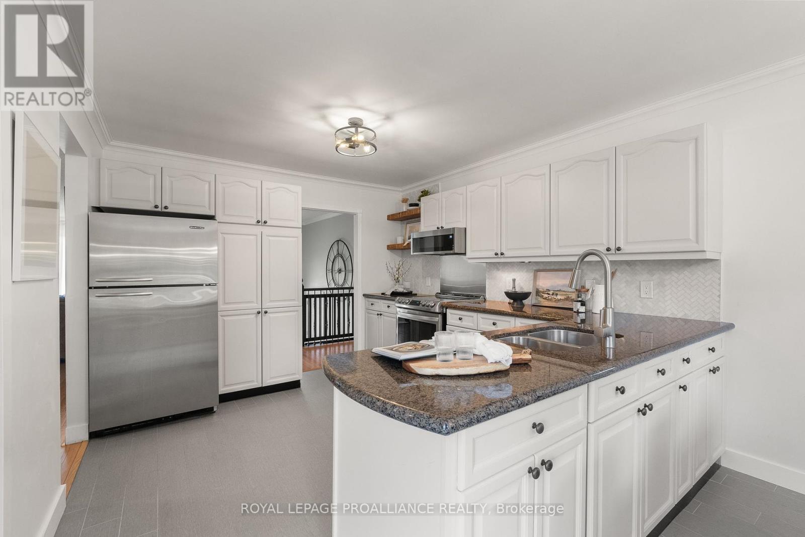 












10 LENORE AVENUE

,
Hamilton Township,




Ontario
K9A5M2

