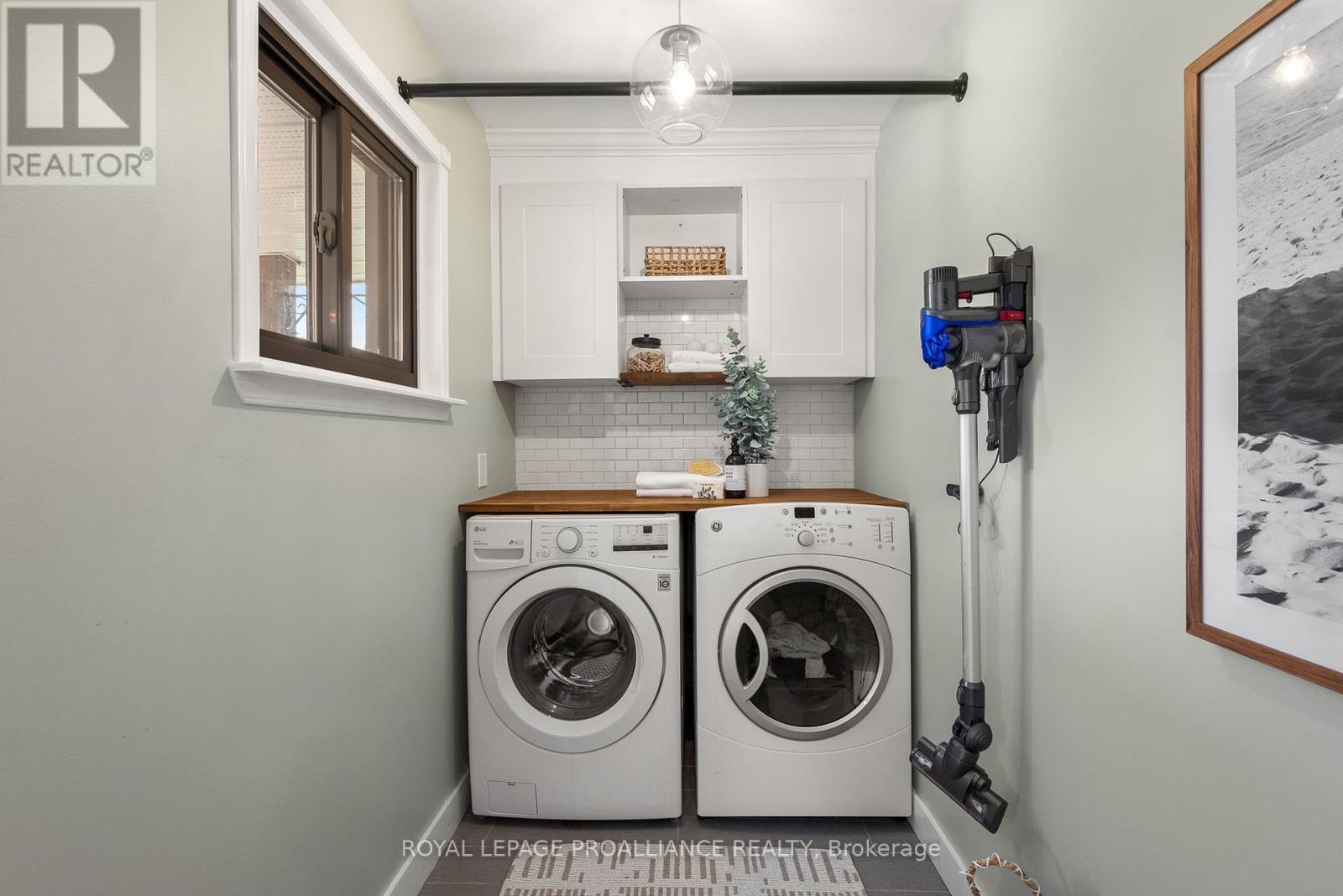 












10 LENORE AVENUE

,
Hamilton Township,




Ontario
K9A5M2


