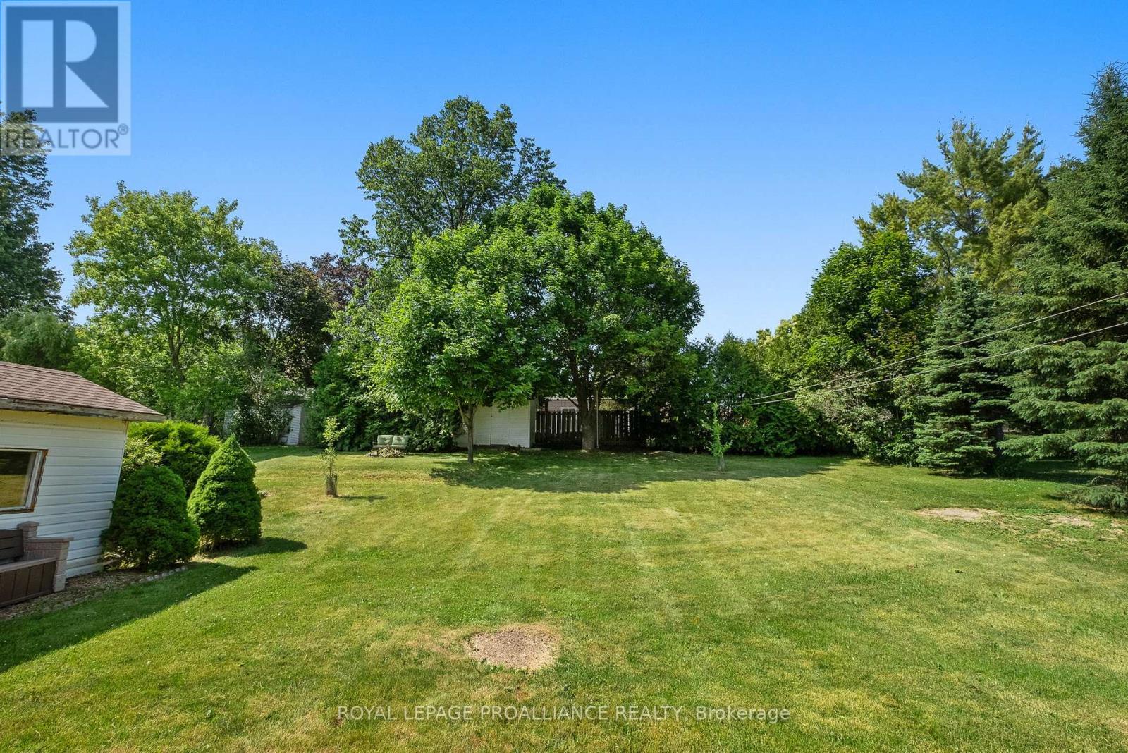 












10 LENORE AVENUE

,
Hamilton Township,




Ontario
K9A5M2

