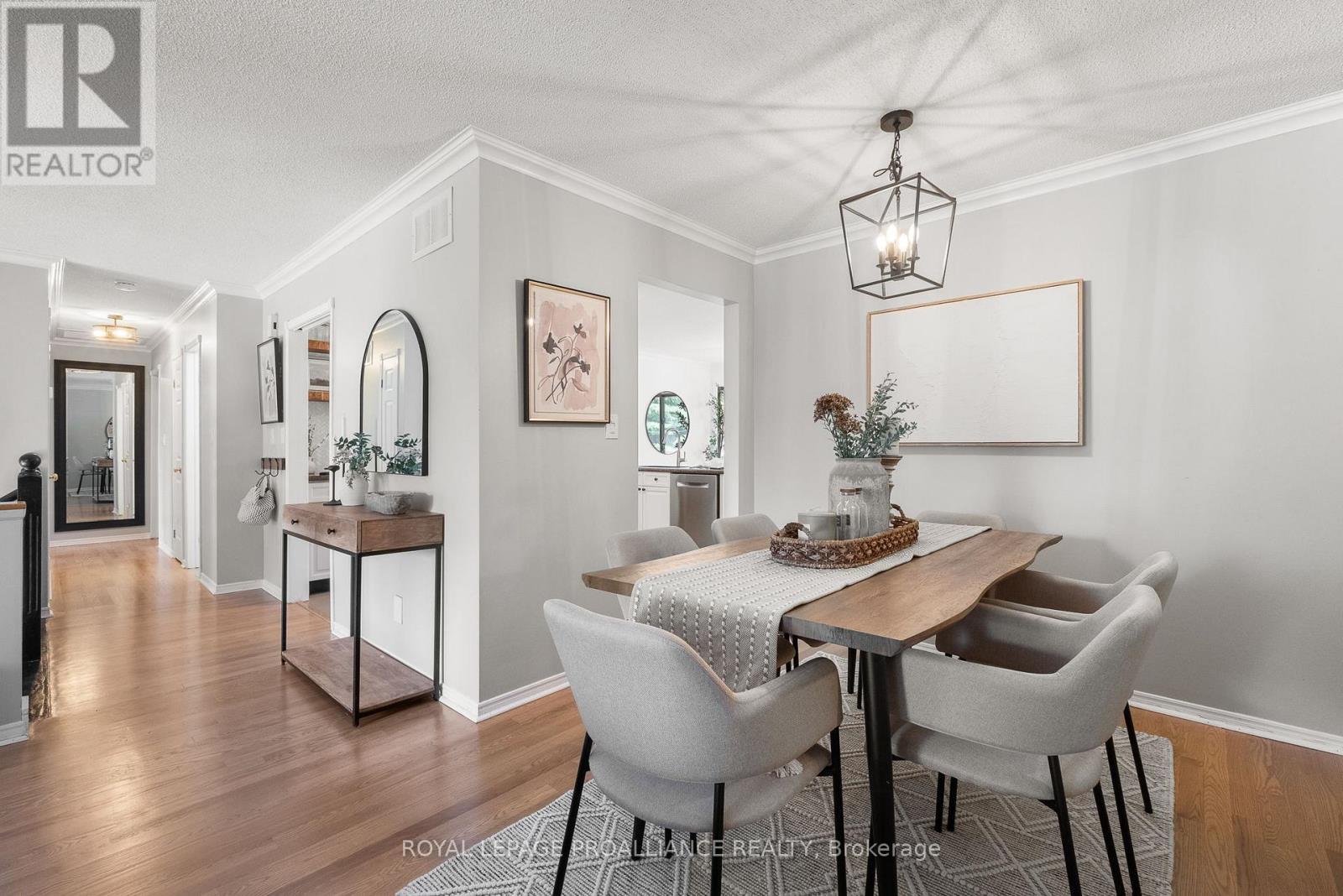 












10 LENORE AVENUE

,
Hamilton Township,




Ontario
K9A5M2

