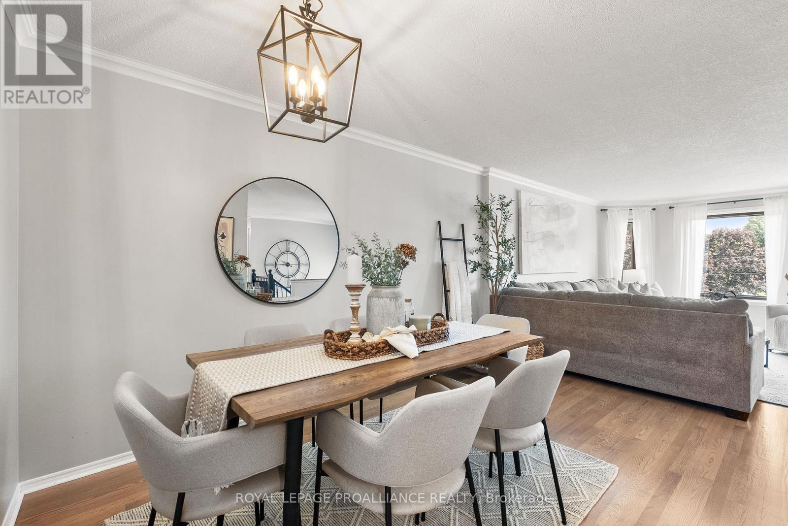 












10 LENORE AVENUE

,
Hamilton Township,




Ontario
K9A5M2

