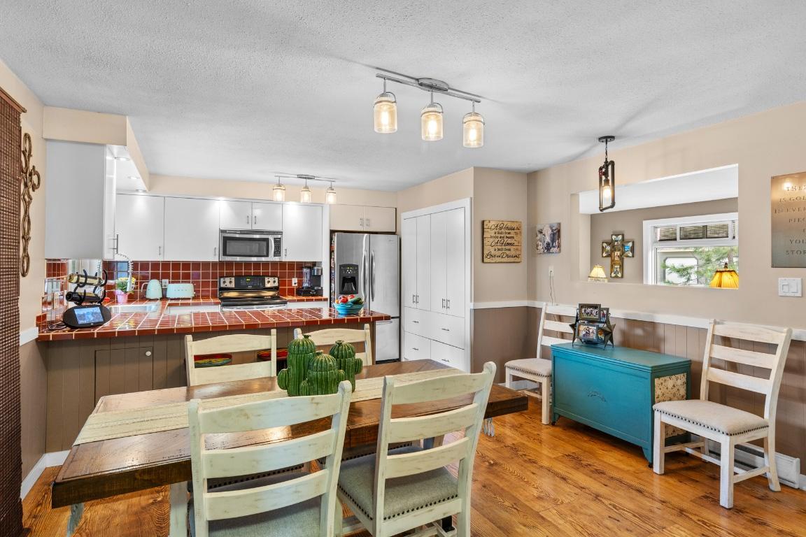 









602


Johnson

Crescent,
Oliver,




BC
V0H 1T5

