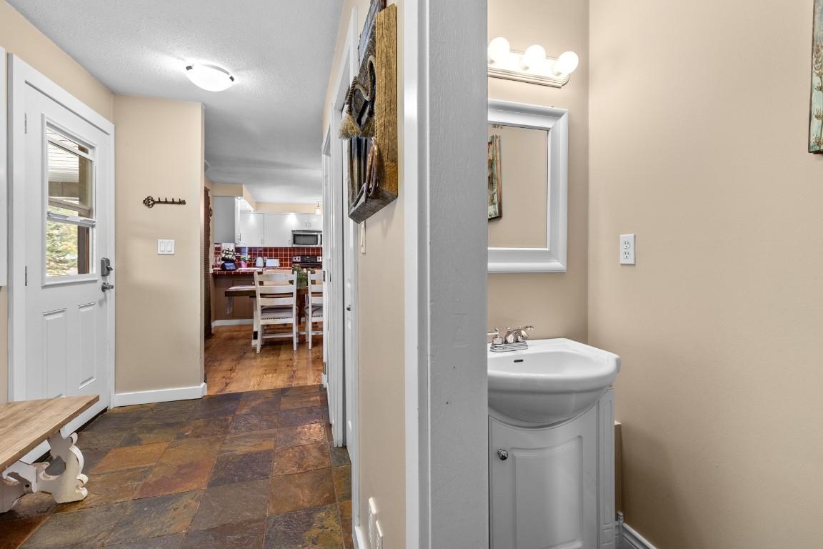 









602


Johnson

Crescent,
Oliver,




BC
V0H 1T5

