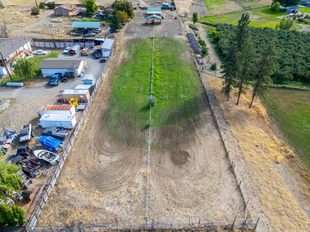 









602


Johnson

Crescent,
Oliver,




BC
V0H 1T5


