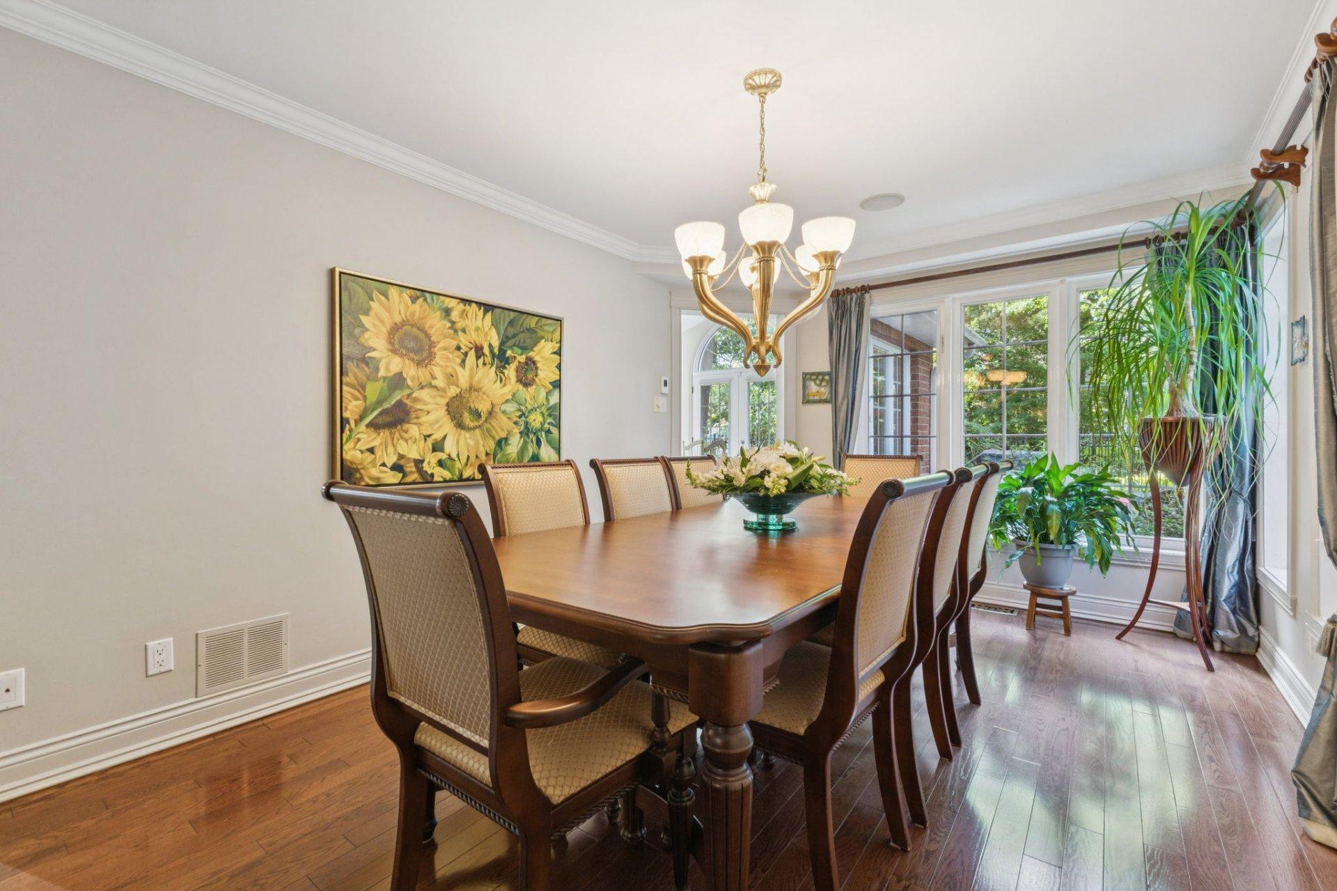 









6


Place Léonard

,
Gatineau (Buckingham),




QC
J8L3N4

