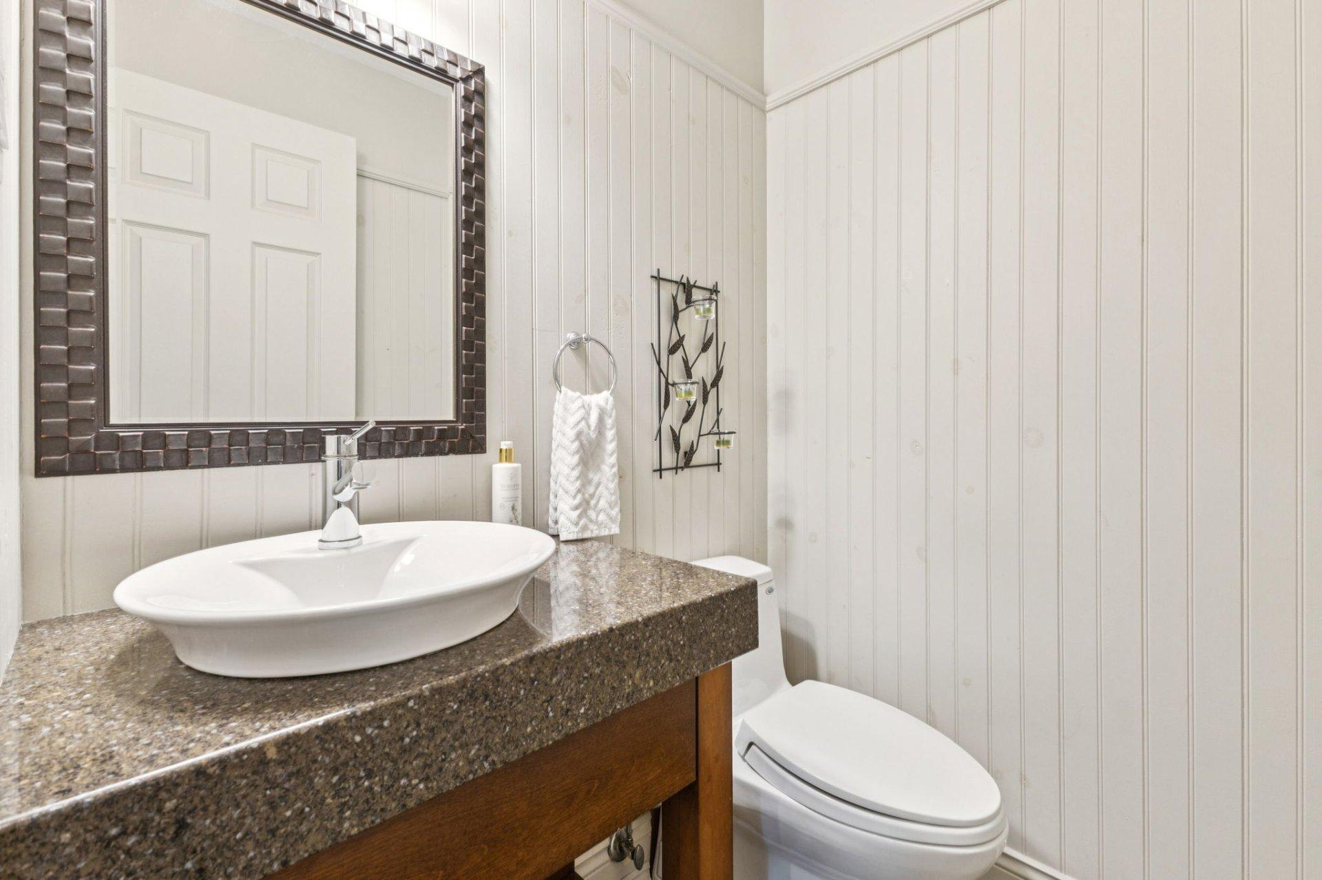 









6


Place Léonard

,
Gatineau (Buckingham),




QC
J8L3N4

