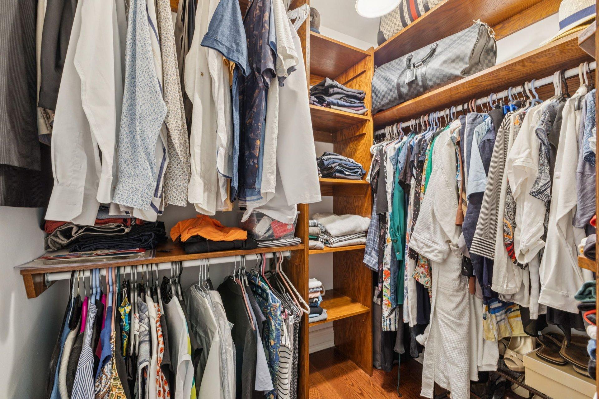 









6


Place Léonard

,
Gatineau (Buckingham),




QC
J8L3N4

