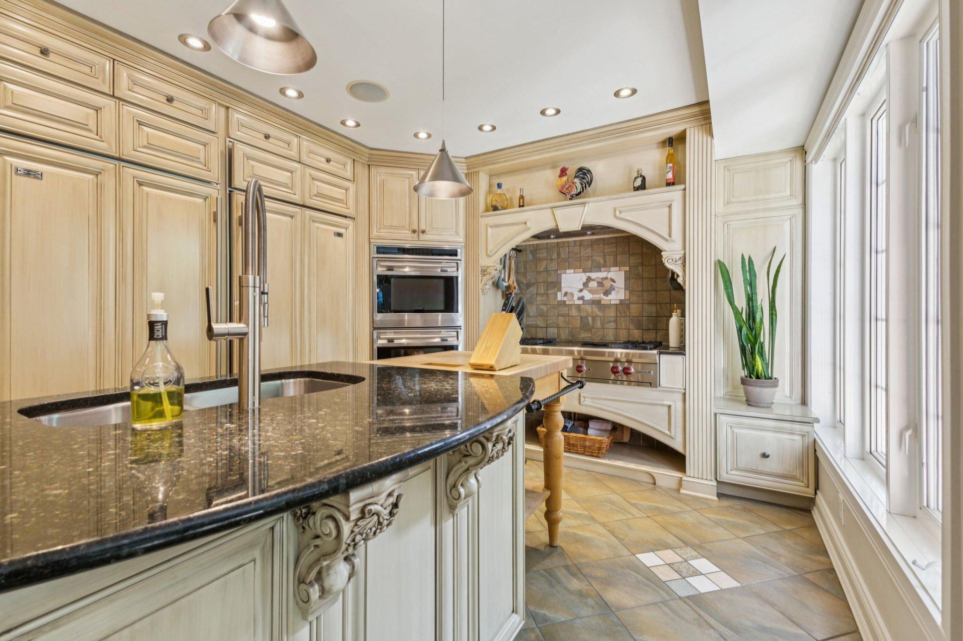 









6


Place Léonard

,
Gatineau (Buckingham),




QC
J8L3N4

