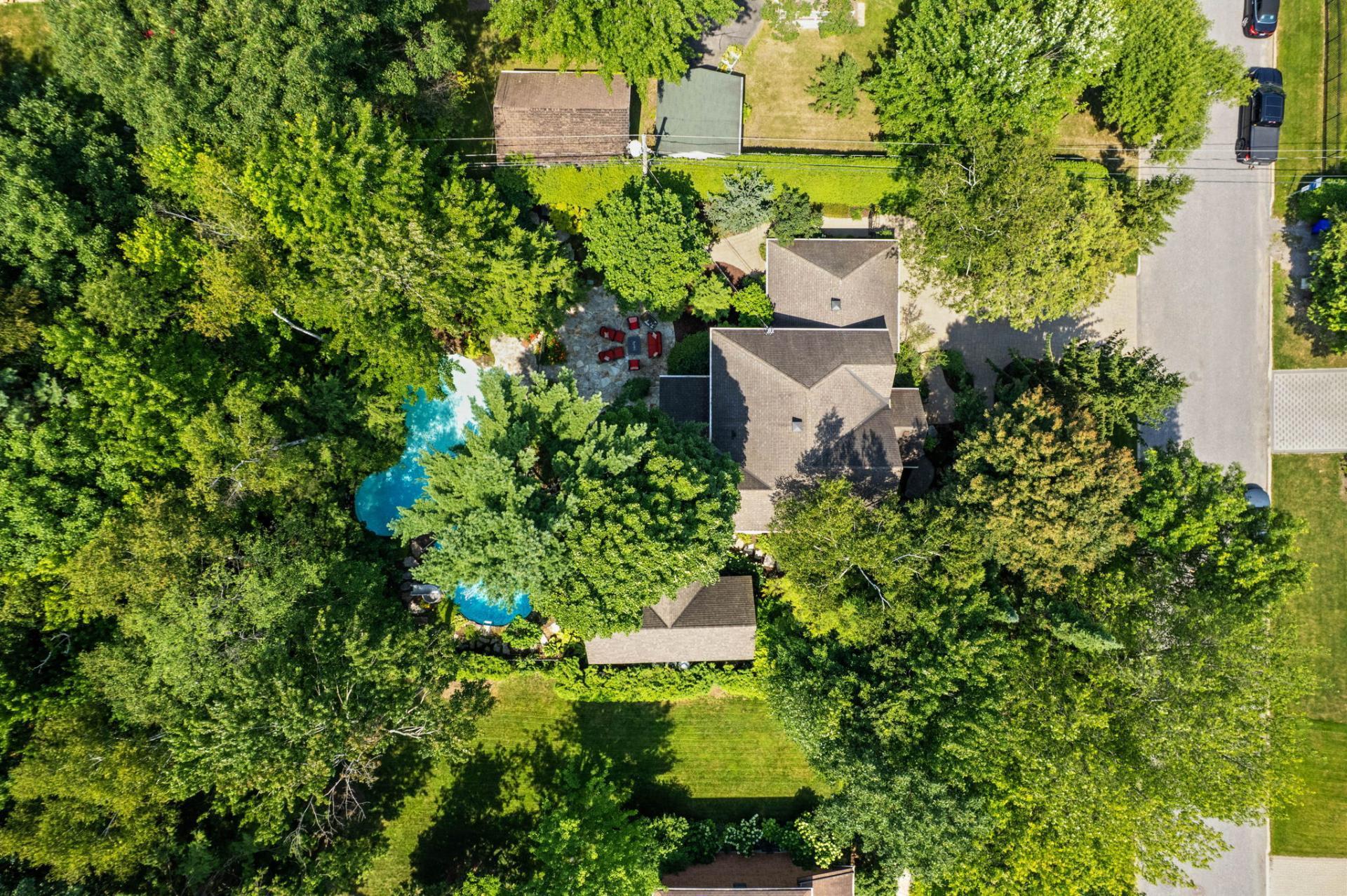 









6


Place Léonard

,
Gatineau (Buckingham),




QC
J8L3N4

