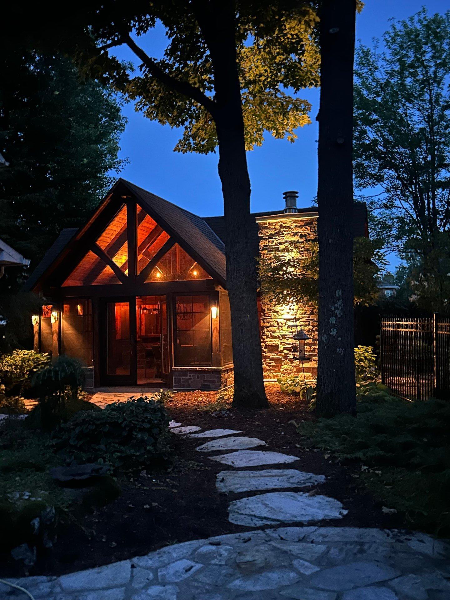 









6


Place Léonard

,
Gatineau (Buckingham),




QC
J8L3N4

