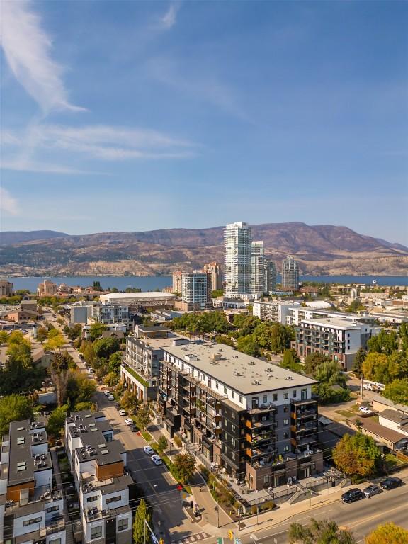 









660


Cawston

Avenue, 106,
Kelowna,




BC
V1Y 2L1

