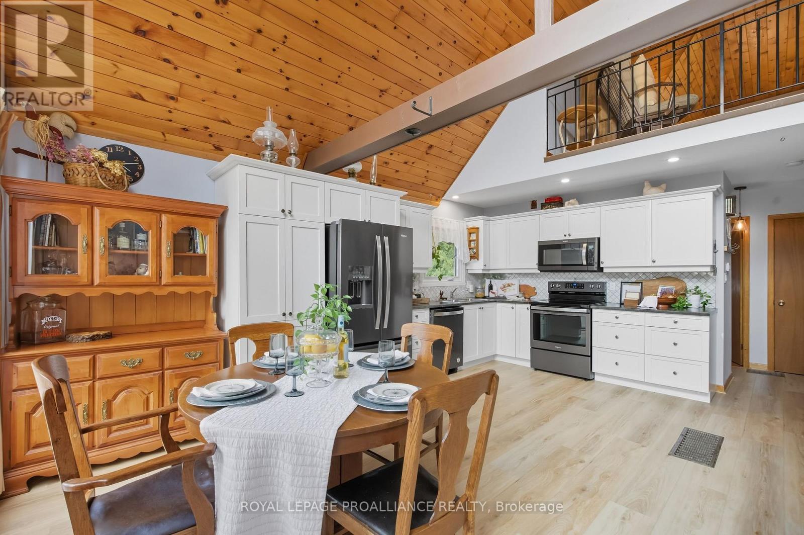 












383 HANSEN ROAD

,
Brighton,




Ontario
K0K1H0

