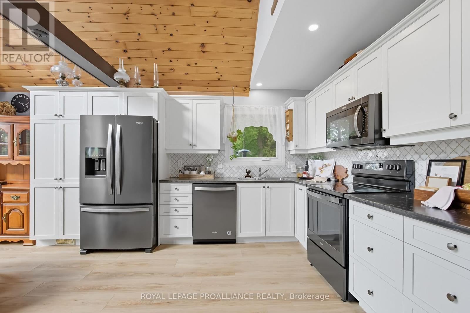 












383 HANSEN ROAD

,
Brighton,




Ontario
K0K1H0

