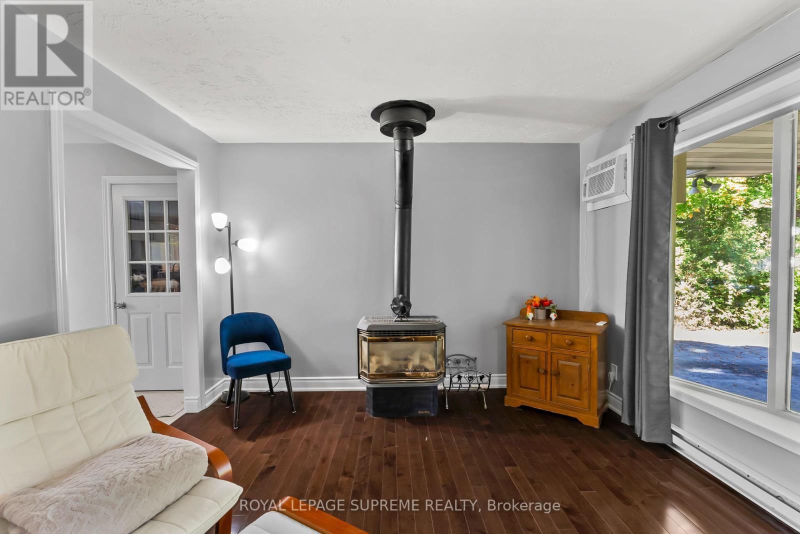 












42 BIRCH STREET

,
South Bruce Peninsula,




Ontario
N0H2G0

