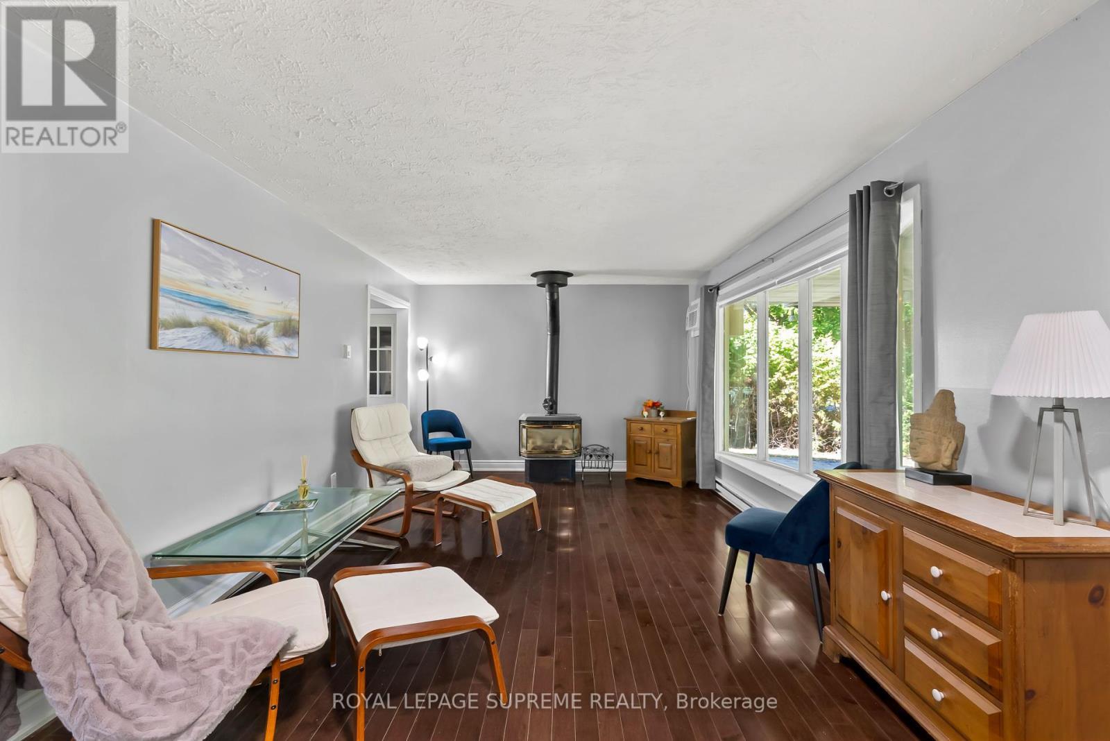 












42 BIRCH STREET

,
South Bruce Peninsula,




Ontario
N0H2G0

