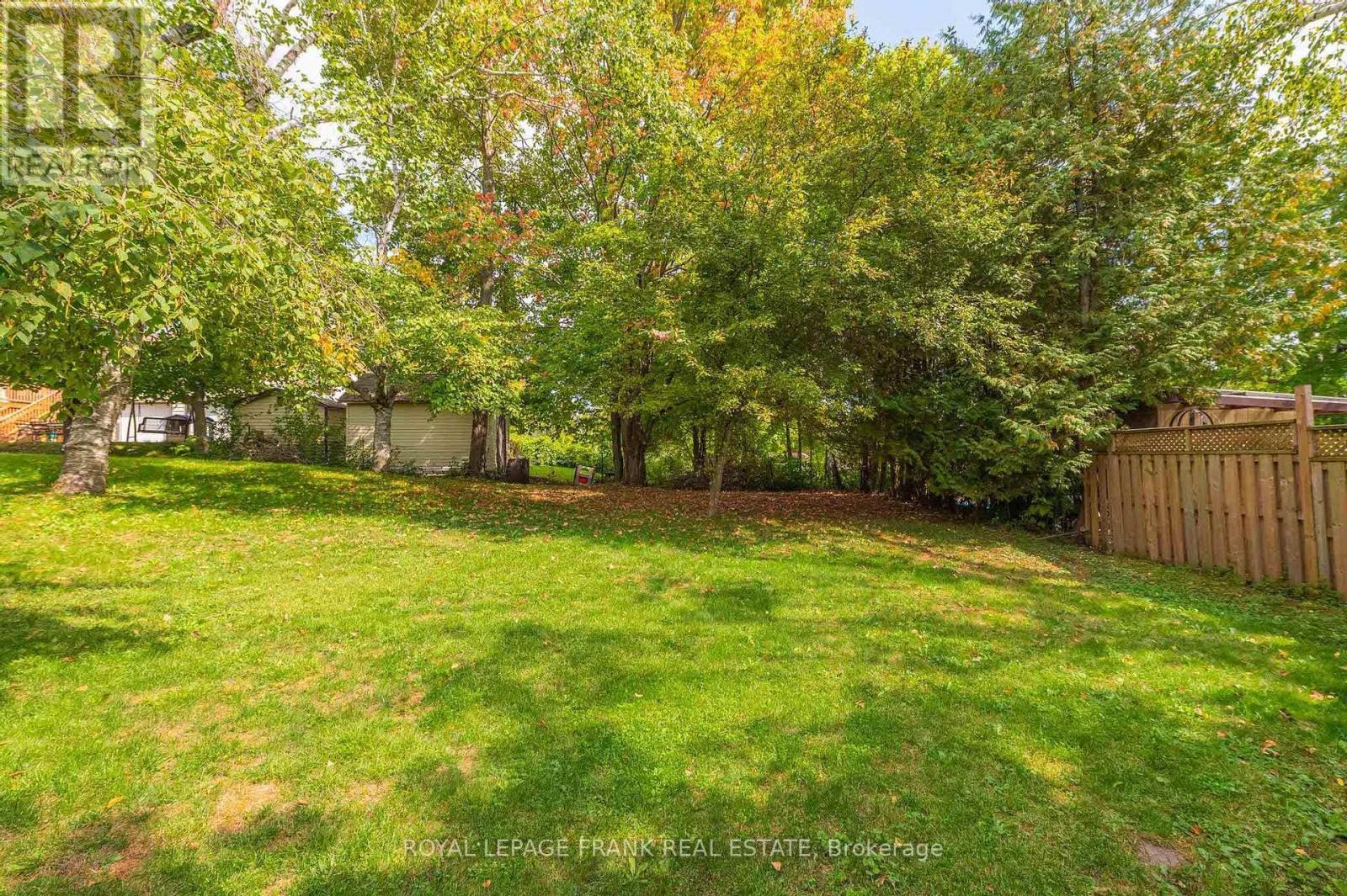 












153 FIFES BAY ROAD

,
Selwyn,




Ontario
K9J6X3

