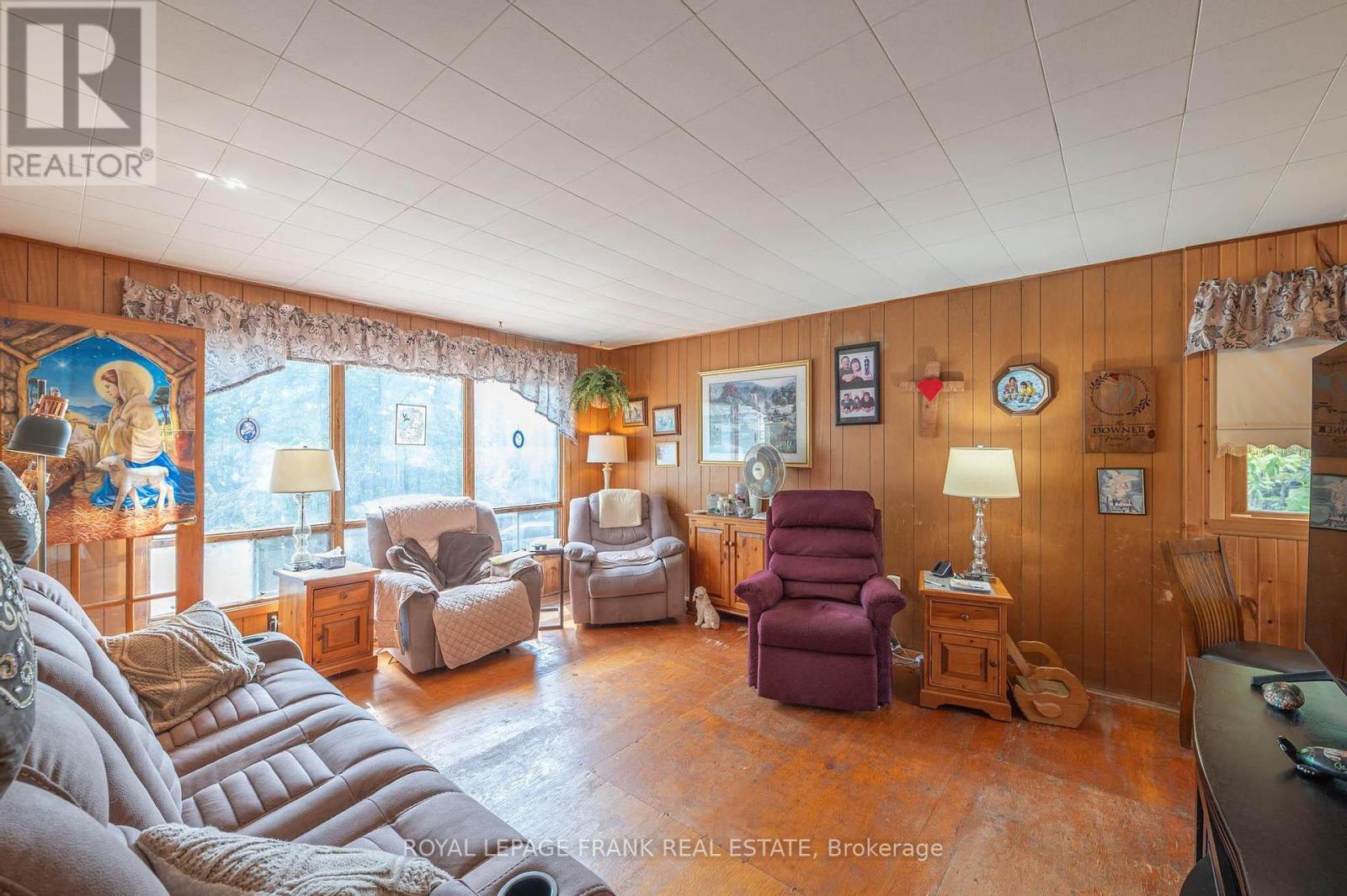 












153 FIFES BAY ROAD

,
Selwyn,




Ontario
K9J6X3

